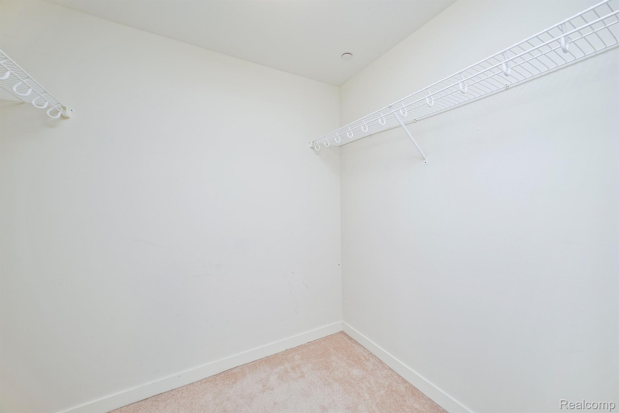 1135 SHELBY Street Unit: 2708