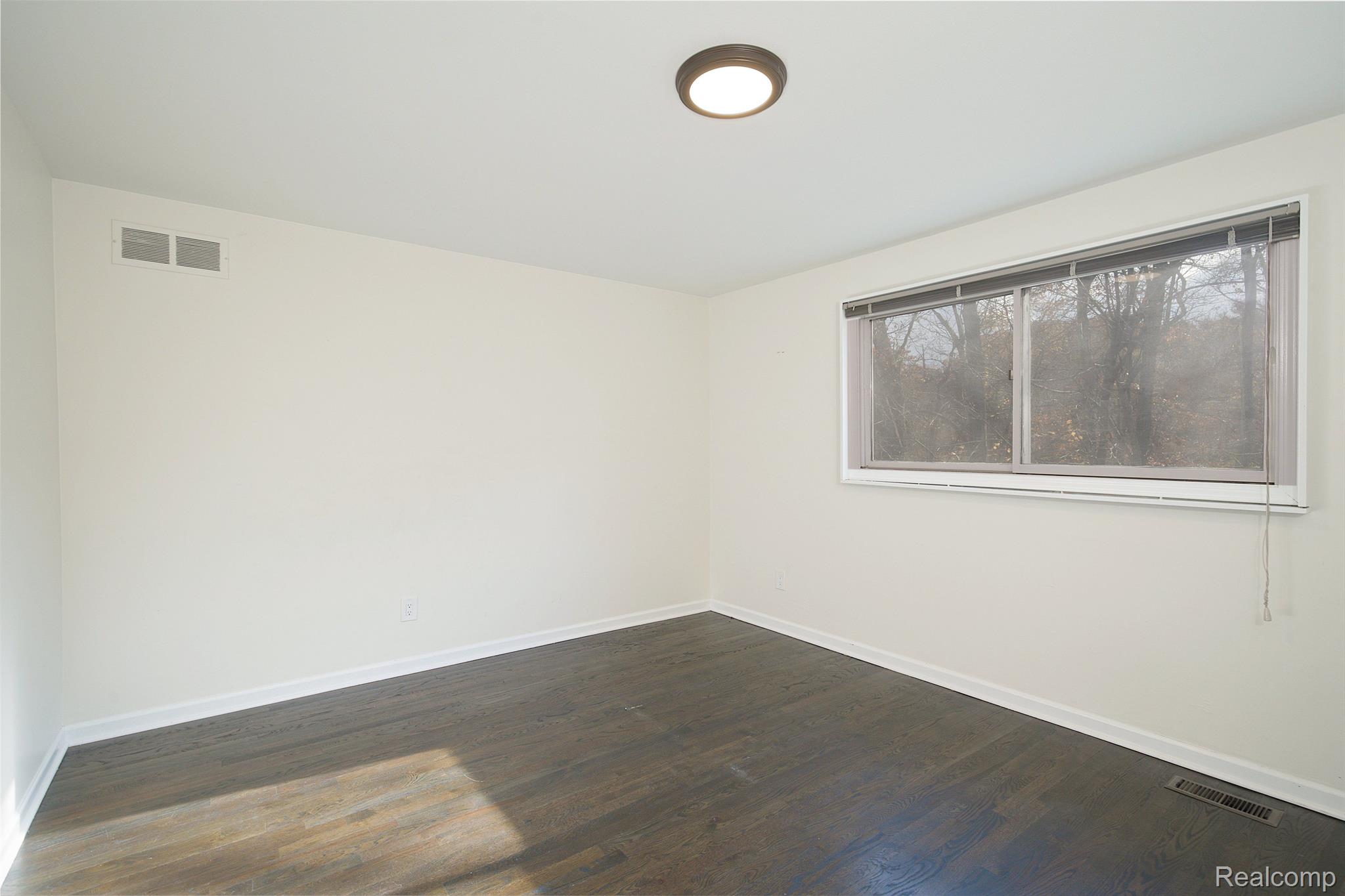 25157 APPLETON Drive