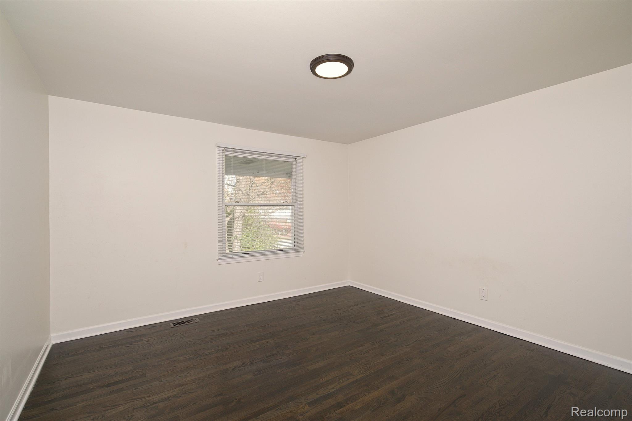 25157 APPLETON Drive