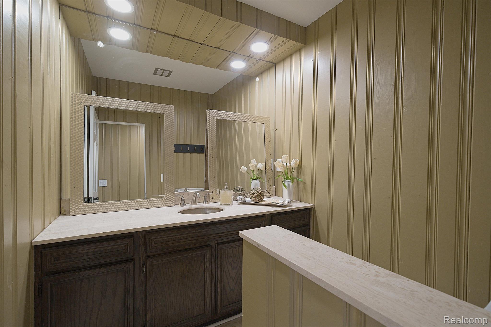 25157 APPLETON Drive