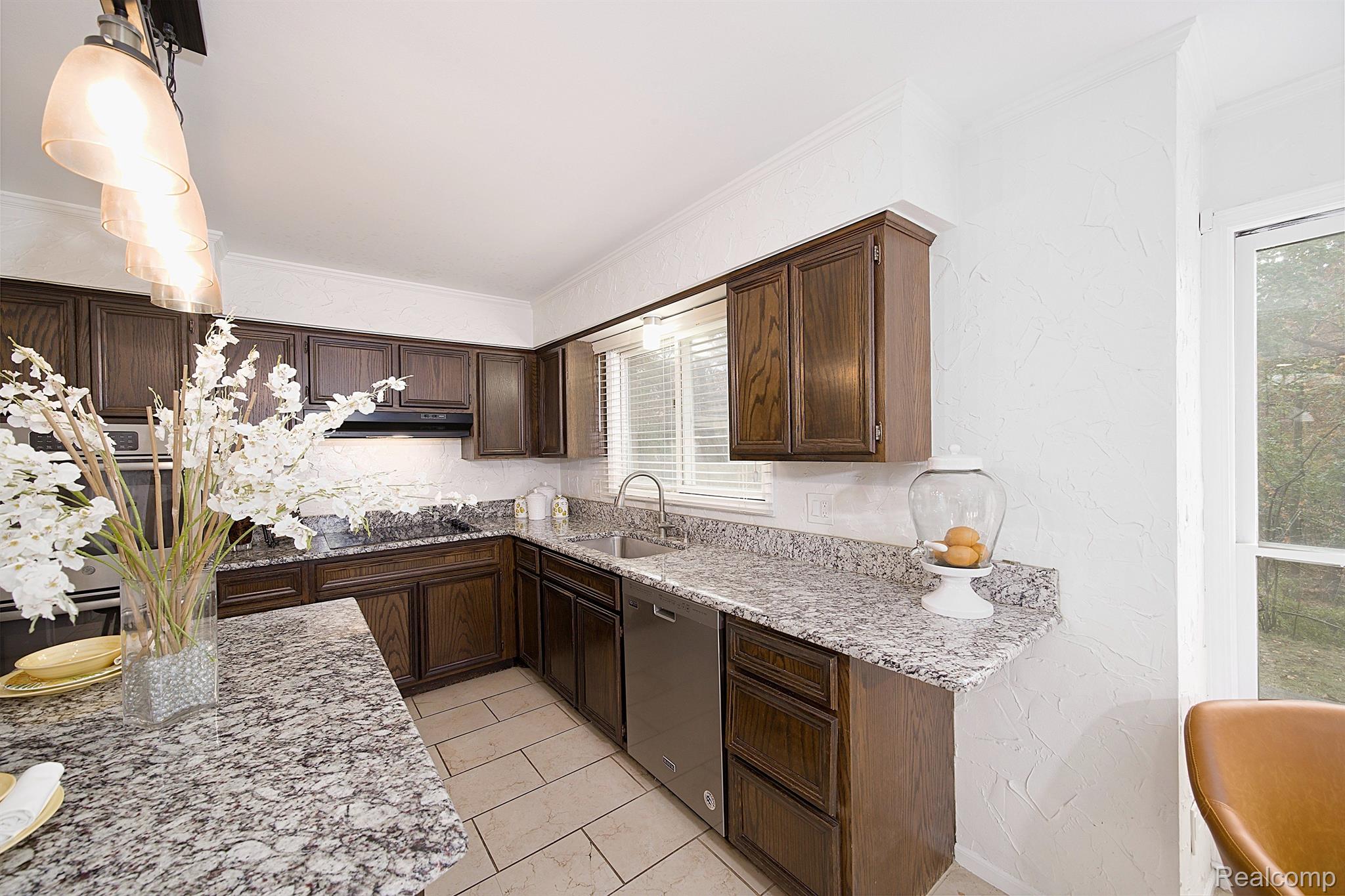 25157 APPLETON Drive