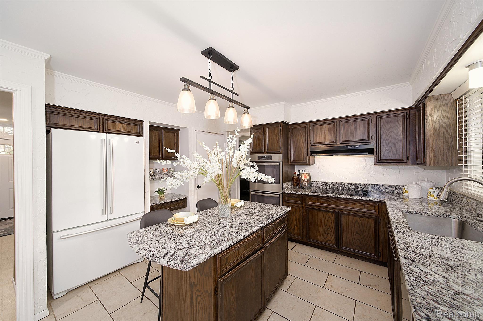 25157 APPLETON Drive