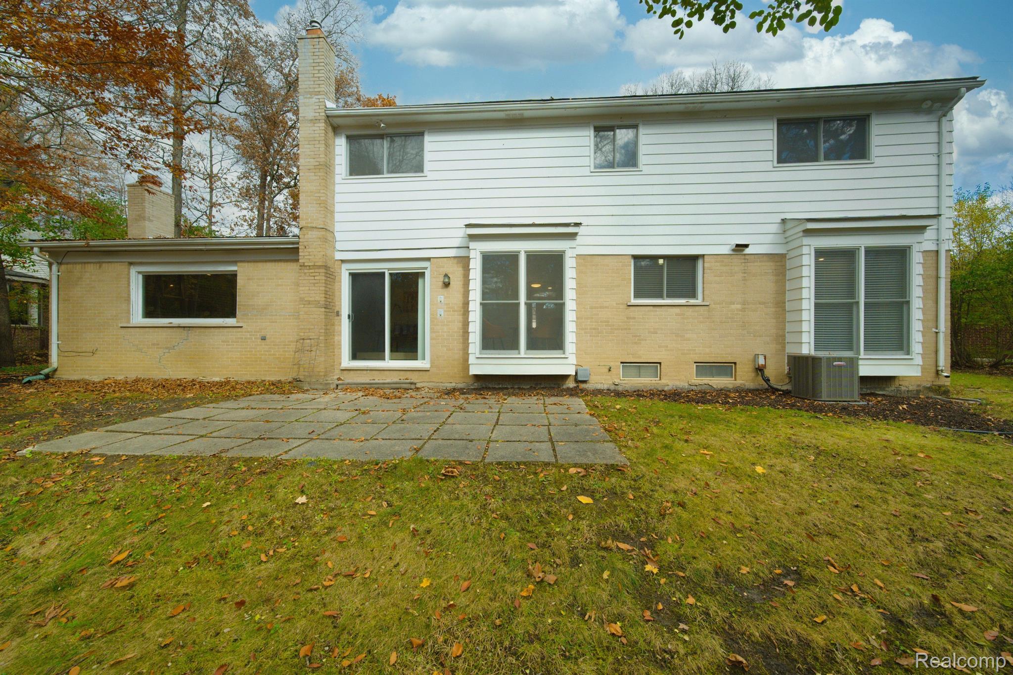 25157 APPLETON Drive