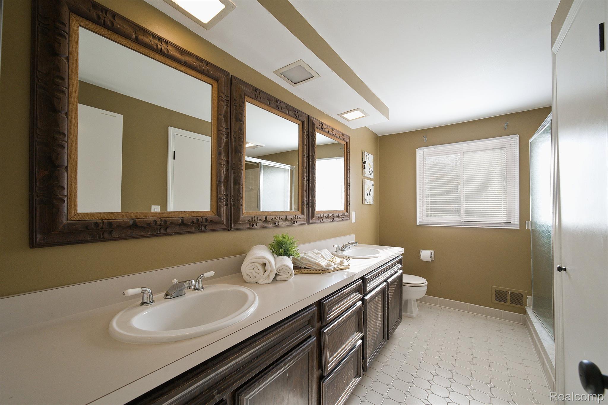 25157 APPLETON Drive