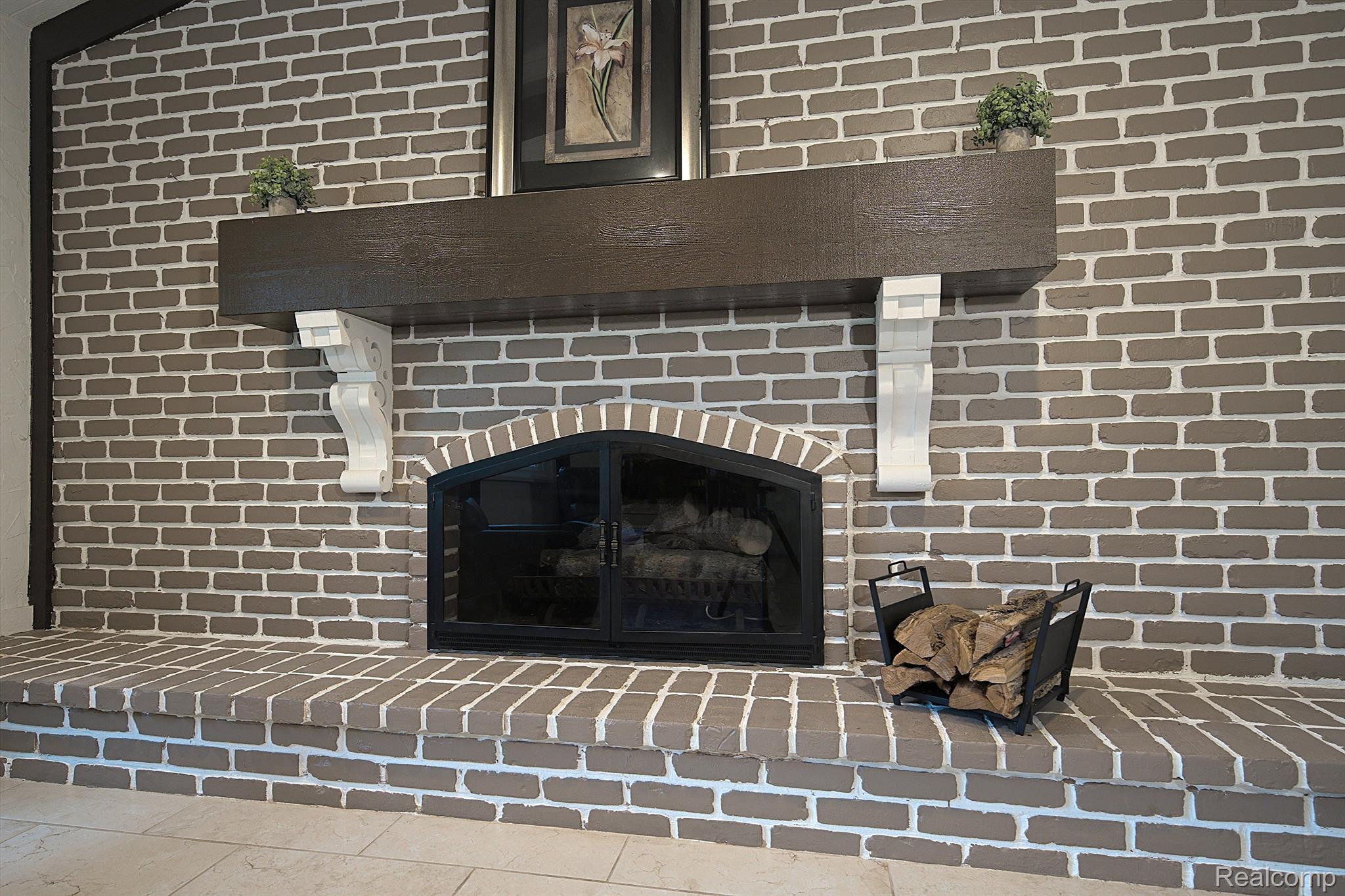 25157 APPLETON Drive