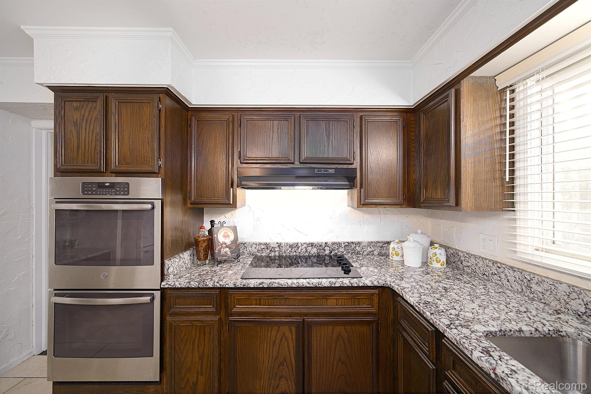 25157 APPLETON Drive