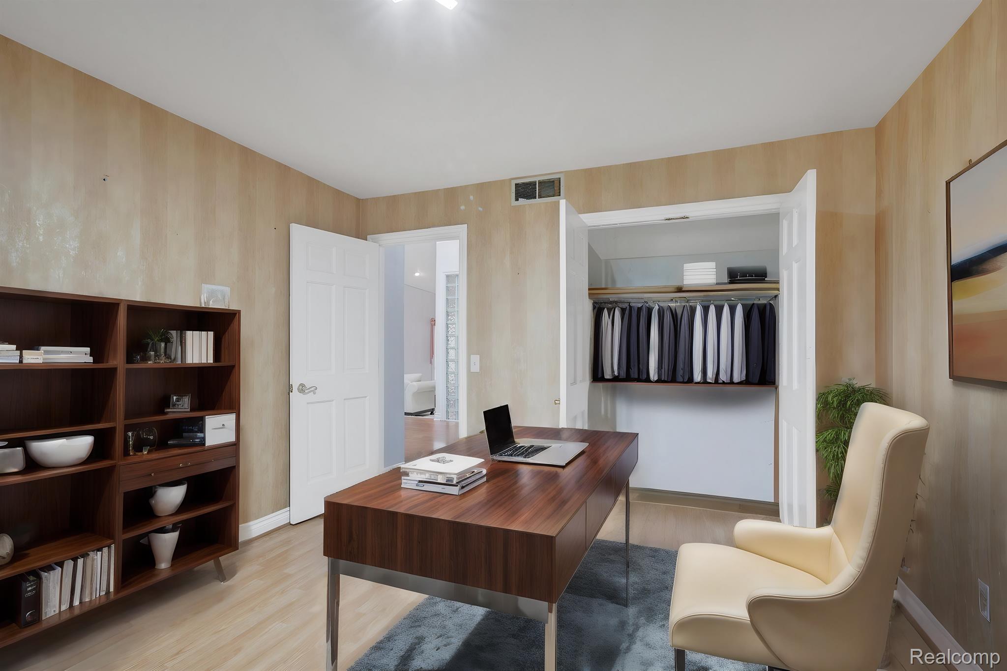 17510 WESTLAND Avenue