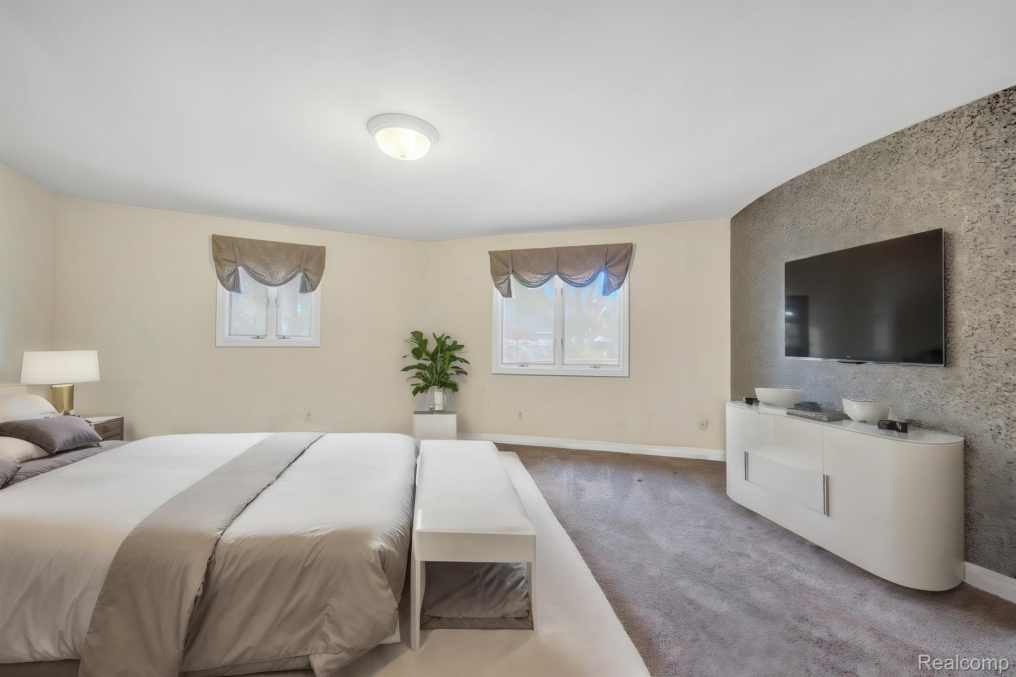 17510 WESTLAND Avenue