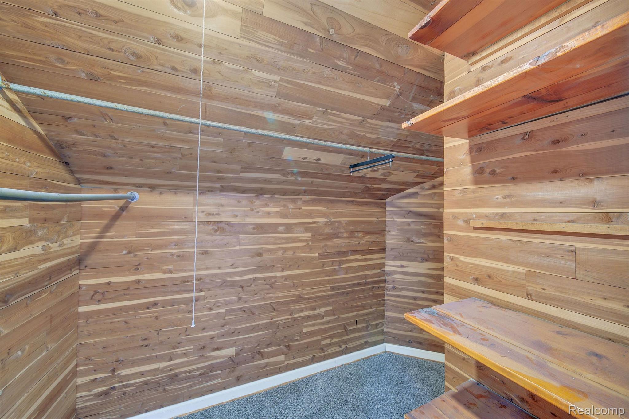 11325 LAKEPOINTE Street