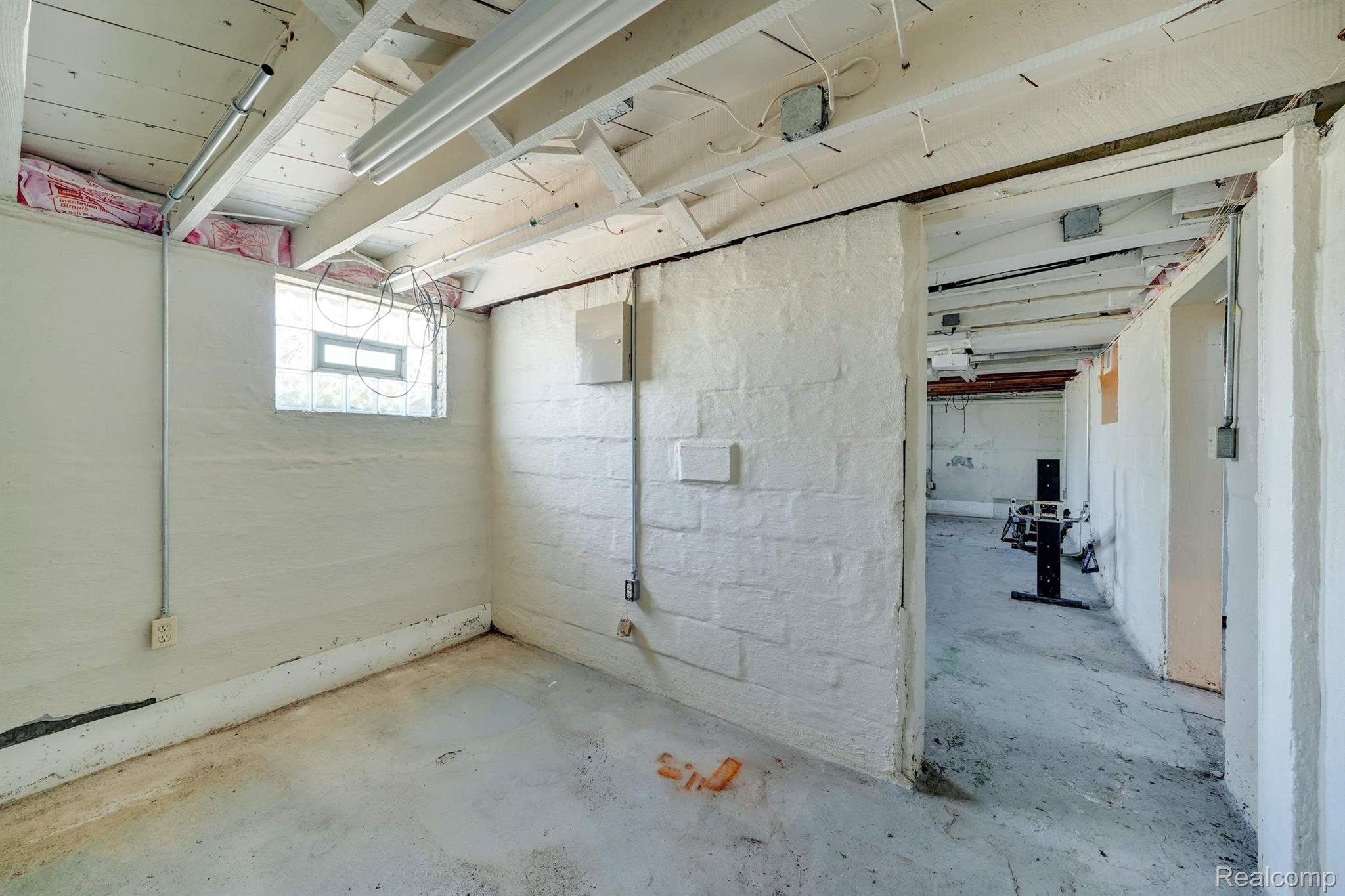 1883 STEWART Road