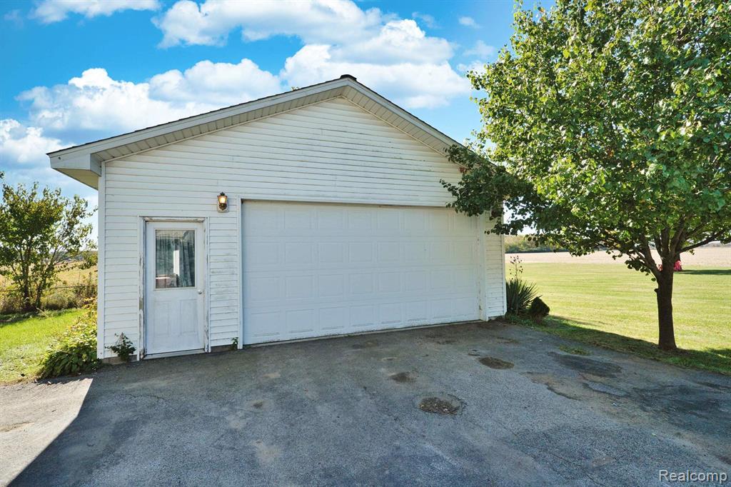 1883 STEWART Road
