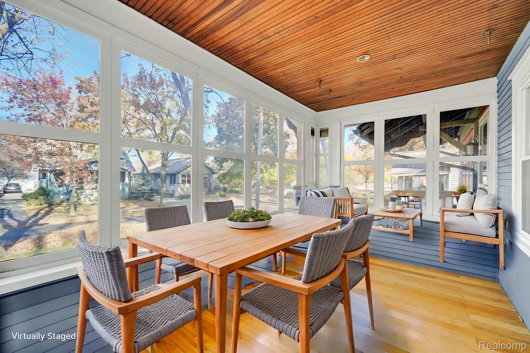 202 RHODE ISLAND Avenue