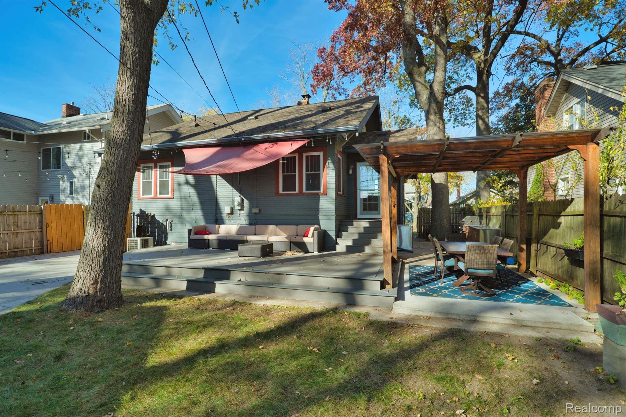 202 RHODE ISLAND Avenue