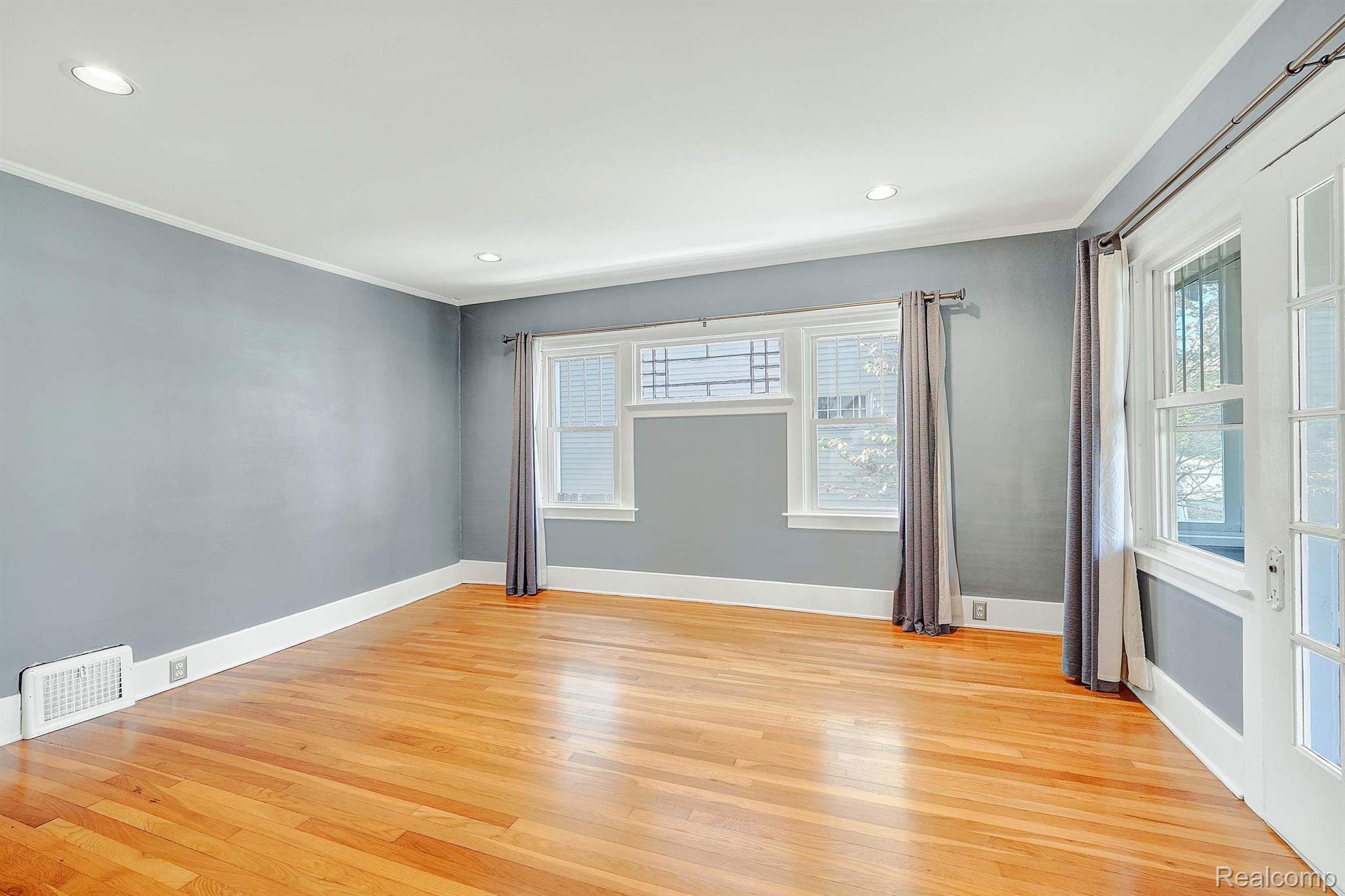 202 RHODE ISLAND Avenue