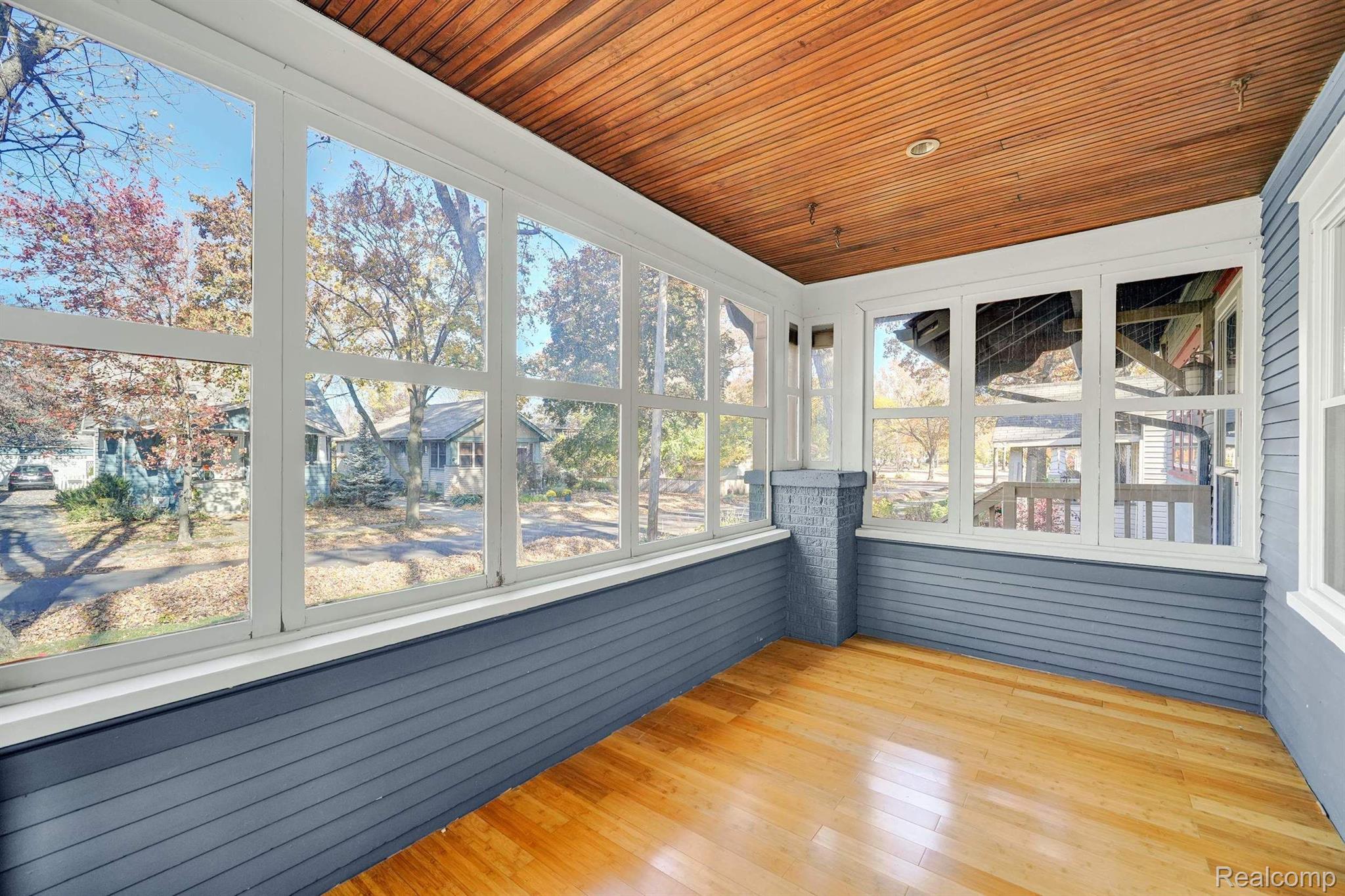 202 RHODE ISLAND Avenue