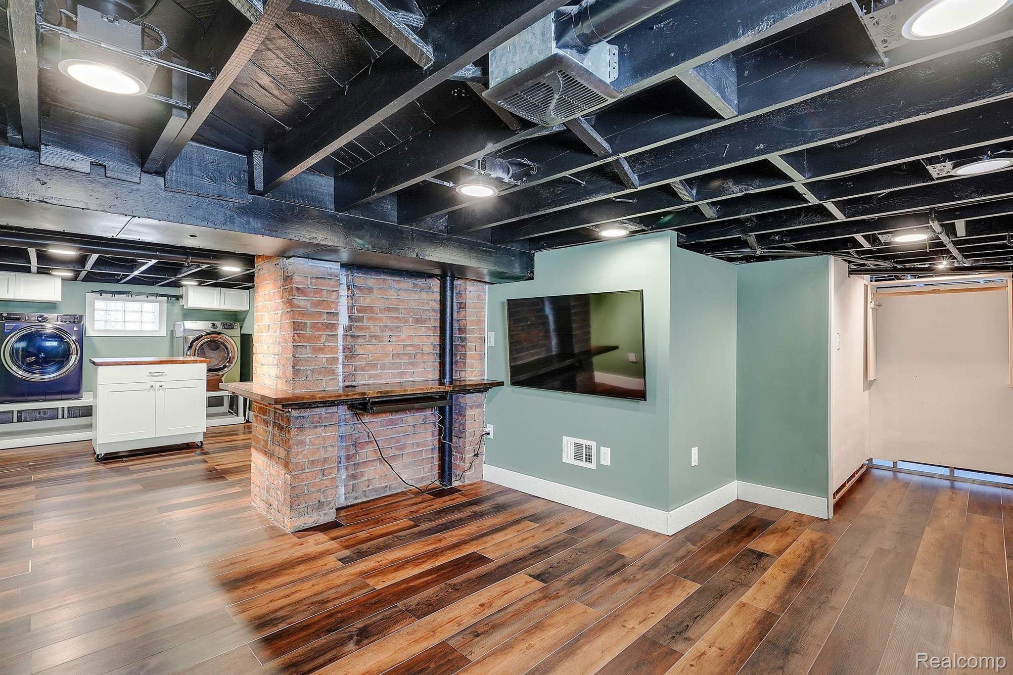 202 RHODE ISLAND Avenue