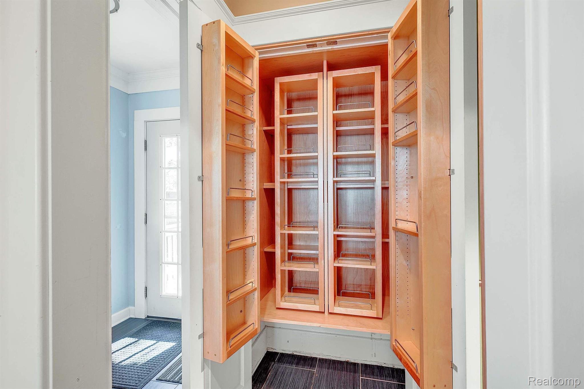 202 RHODE ISLAND Avenue