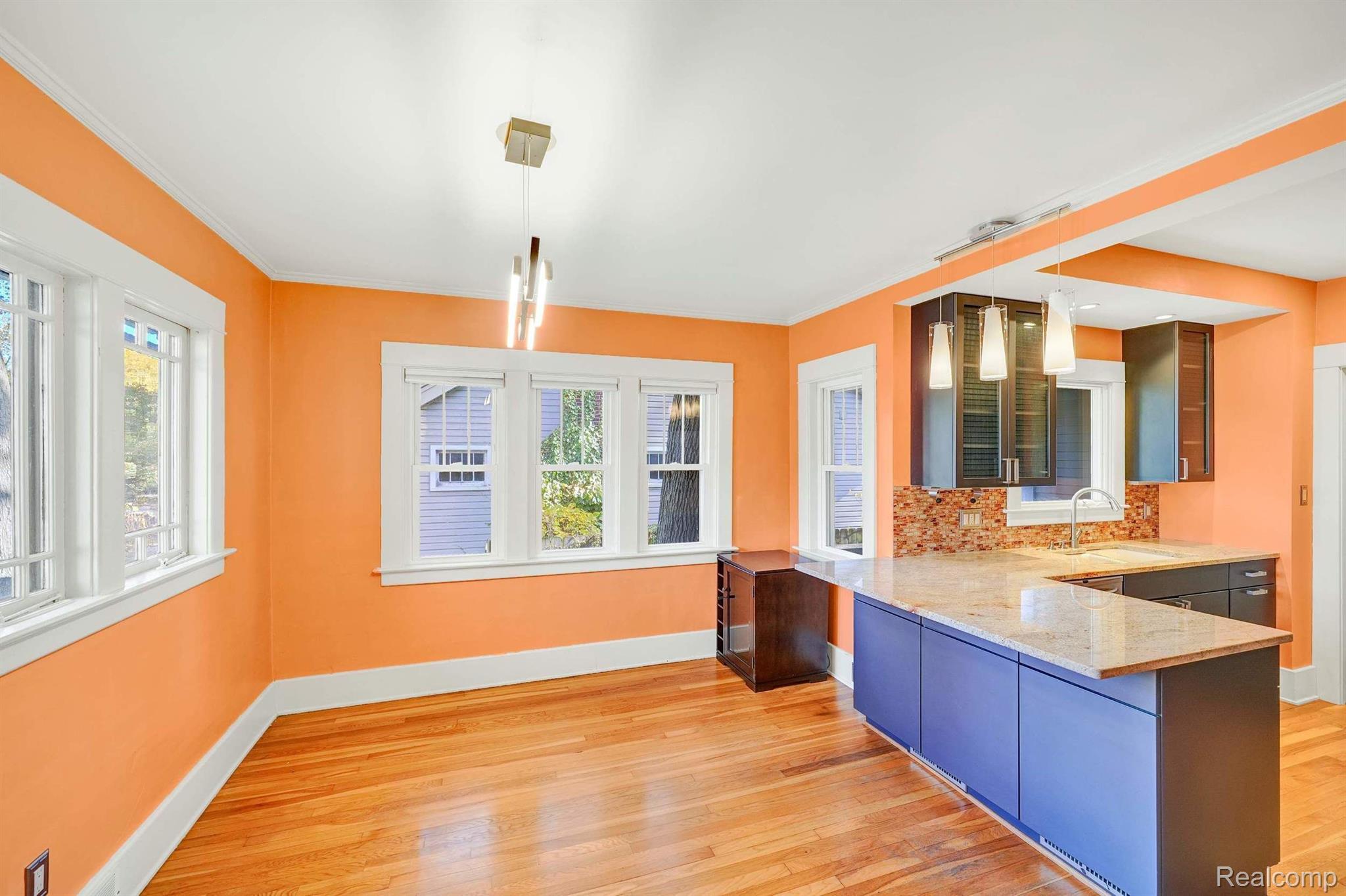 202 RHODE ISLAND Avenue