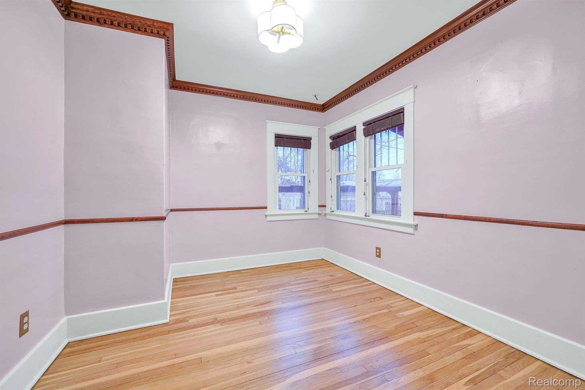 202 RHODE ISLAND Avenue