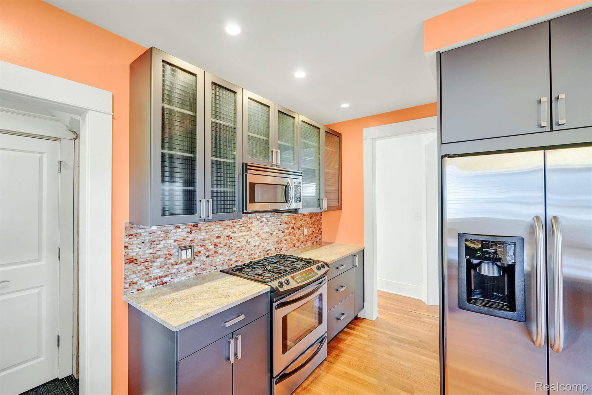 202 RHODE ISLAND Avenue