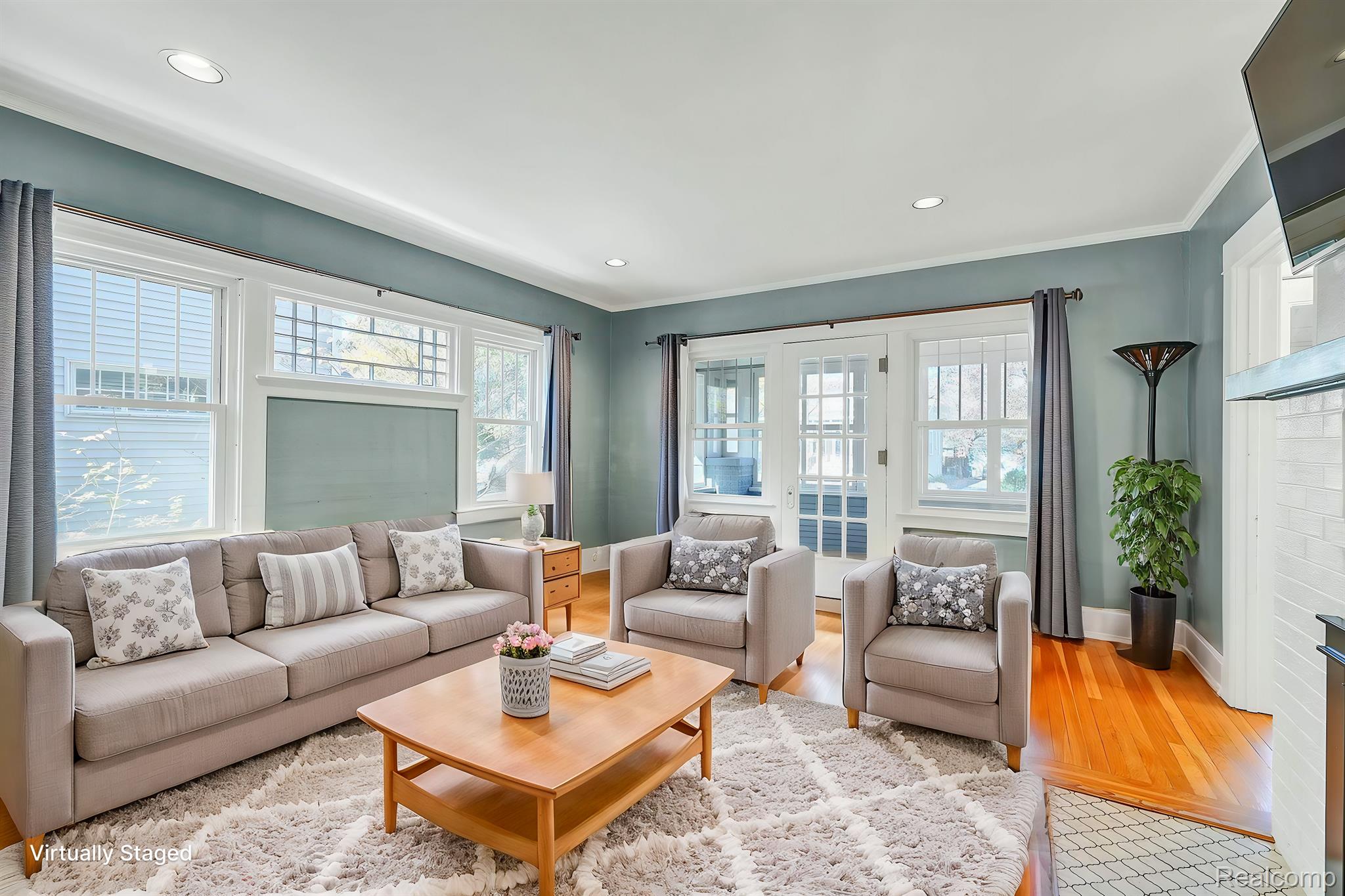 202 RHODE ISLAND Avenue