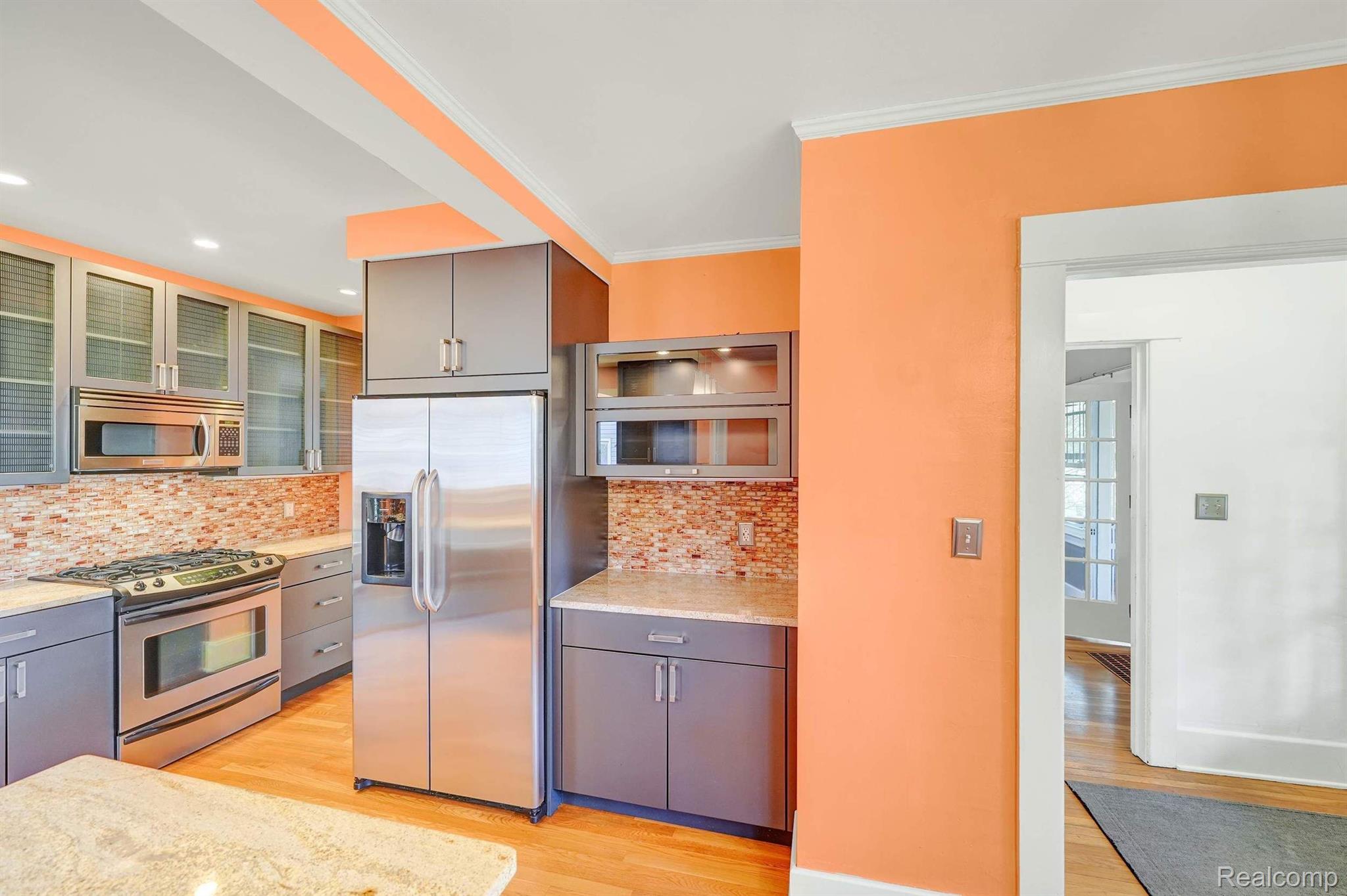 202 RHODE ISLAND Avenue