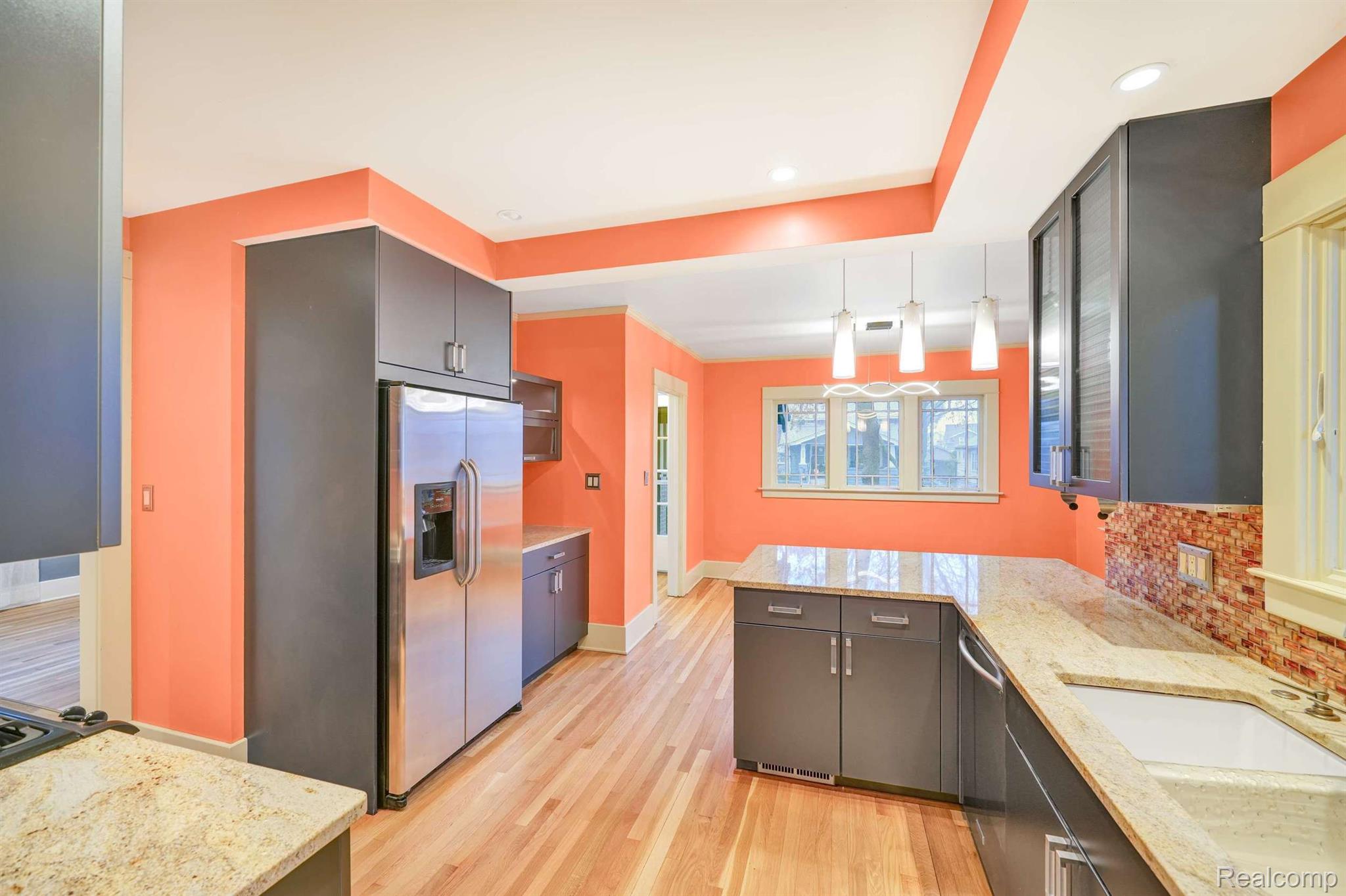 202 RHODE ISLAND Avenue