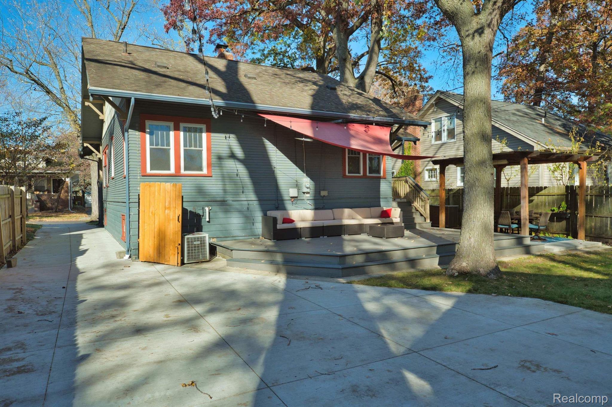 202 RHODE ISLAND Avenue