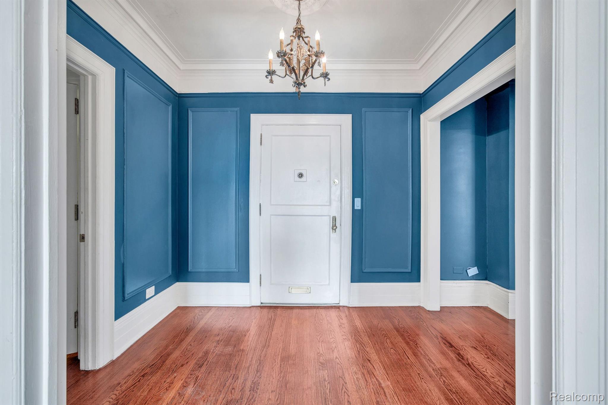 8120 E JEFFERSON Avenue Unit # 2F