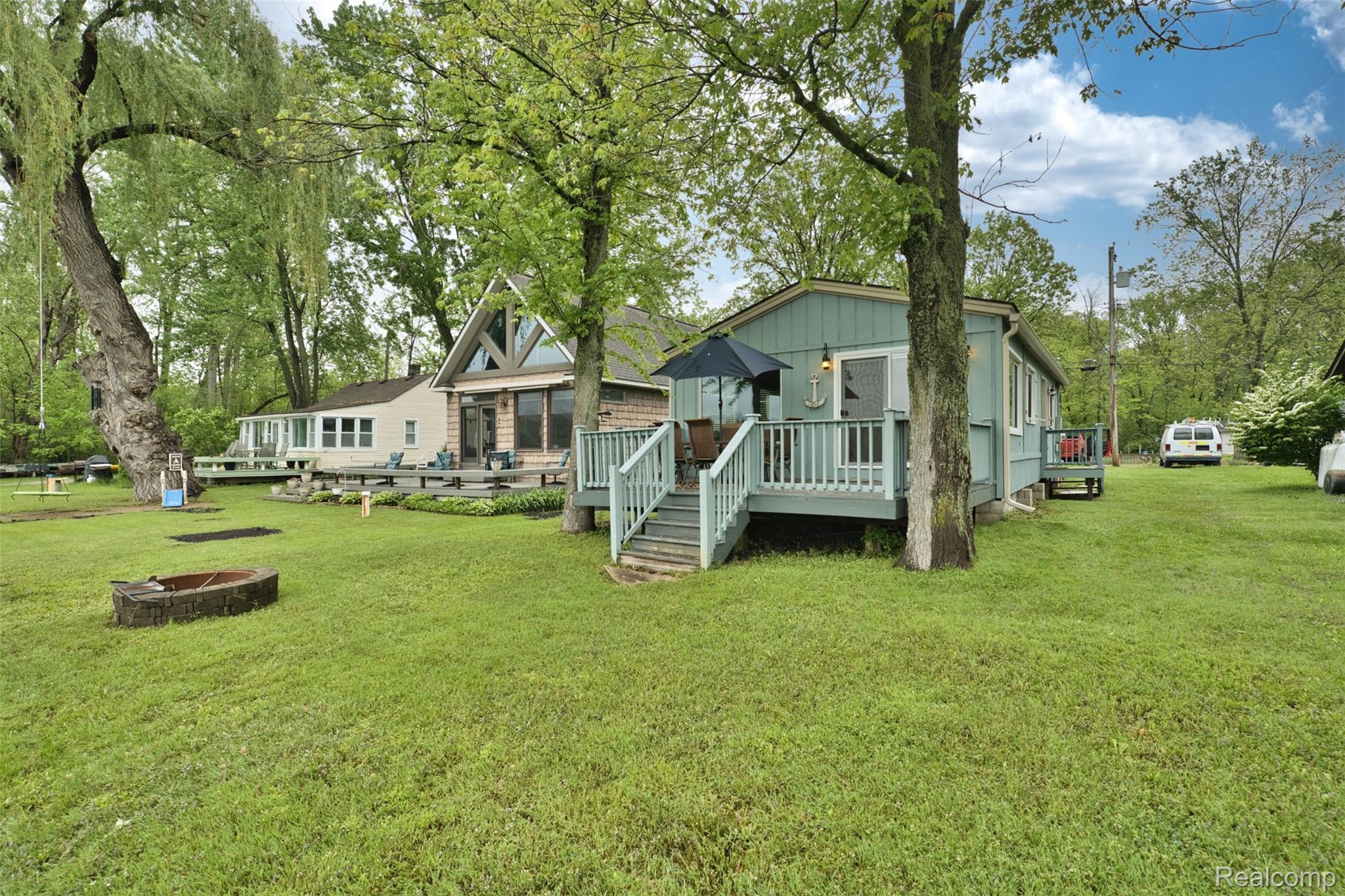 12123 Kirby Lane