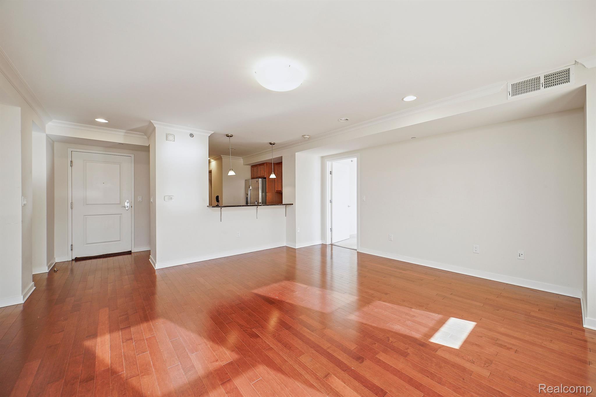 1135 SHELBY Street 2708