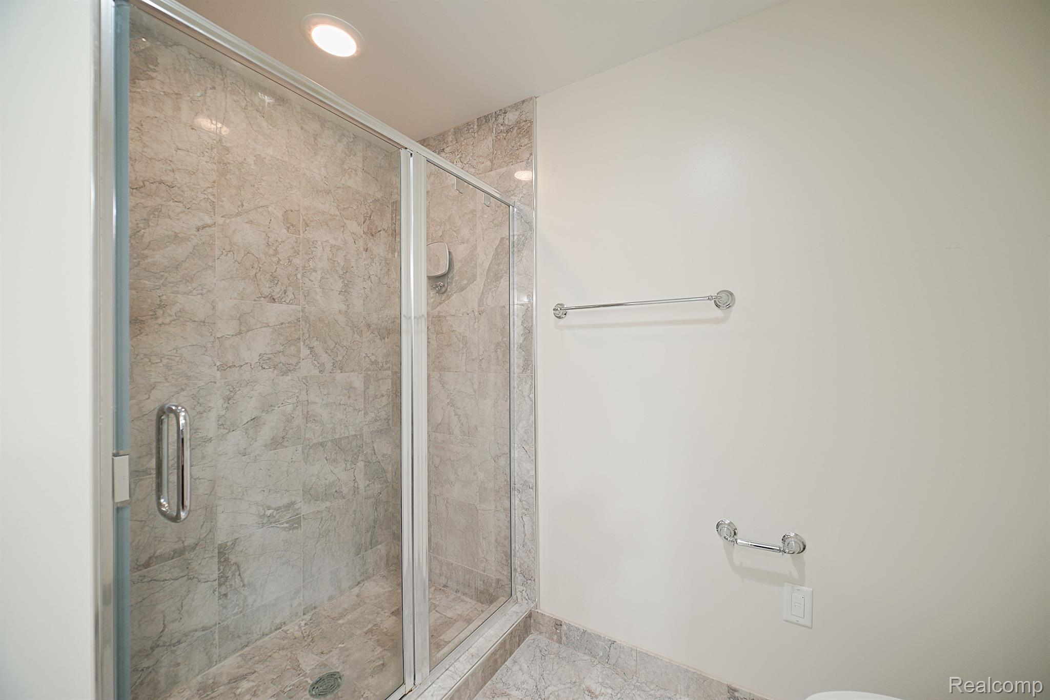 1135 SHELBY Street 2708