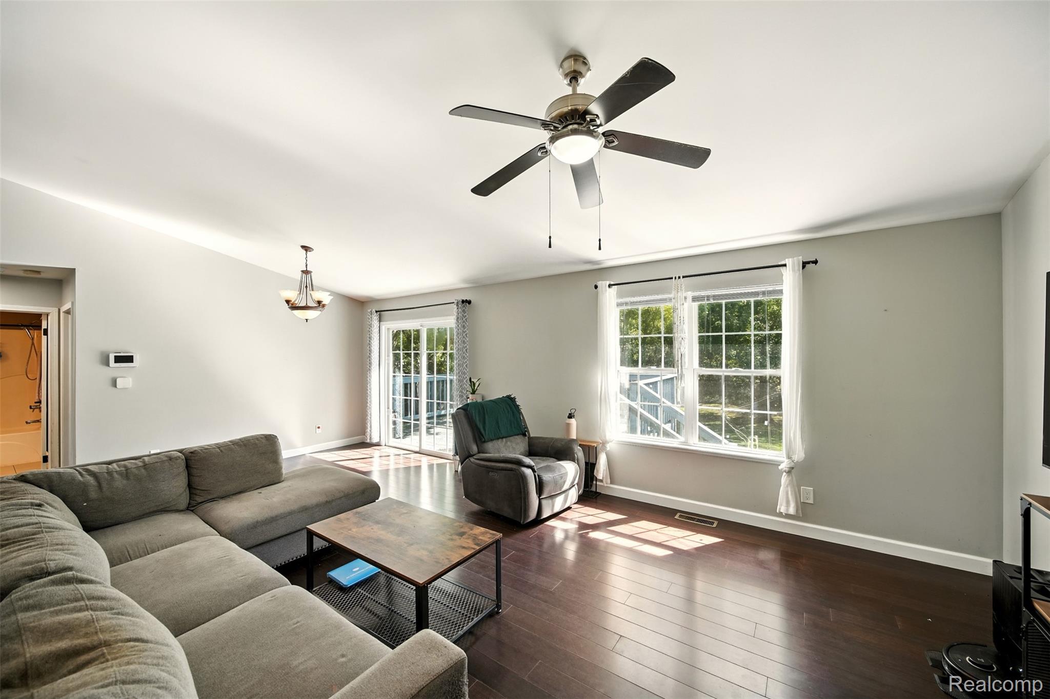 2455 W Thompson Road