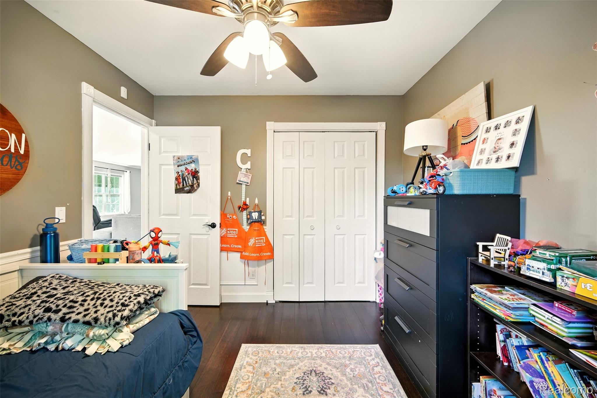 2455 W Thompson Road