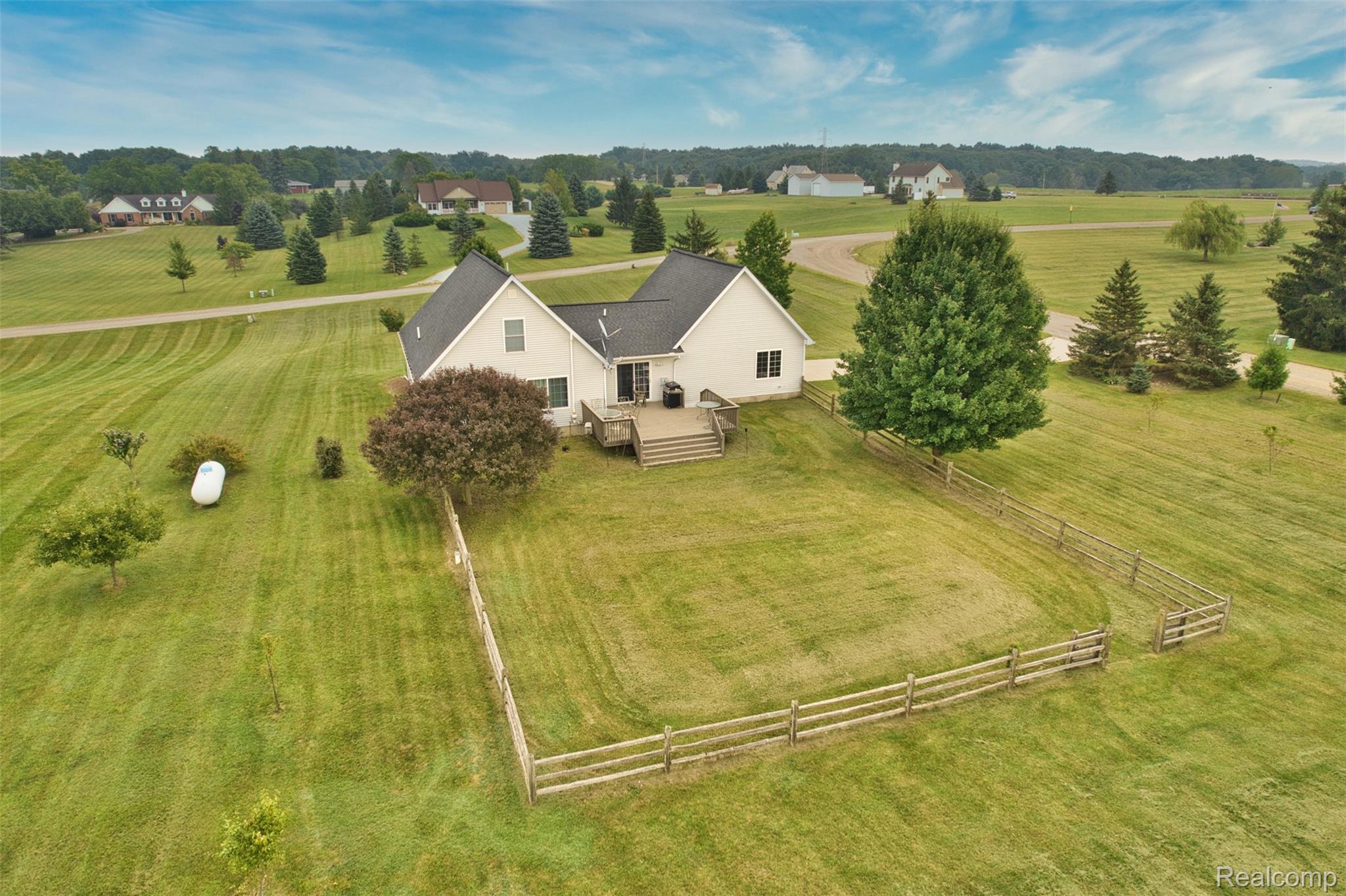 1014 Deer Valley Lane