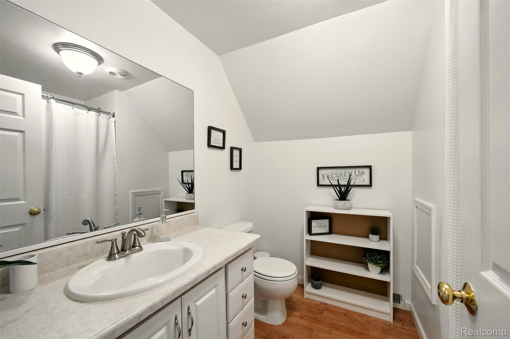 1014 Deer Valley Lane