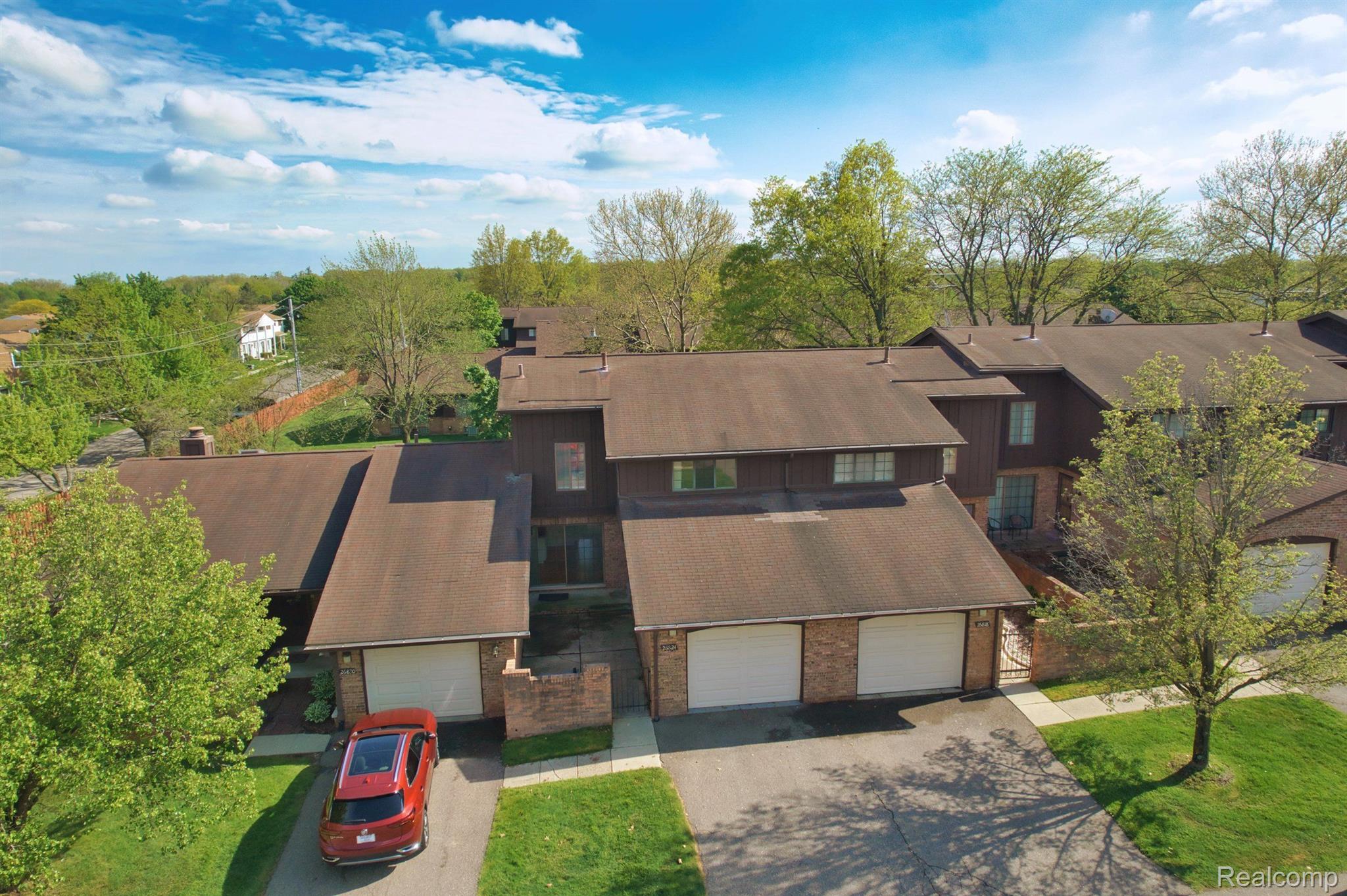 26824 SUMMERDALE Drive