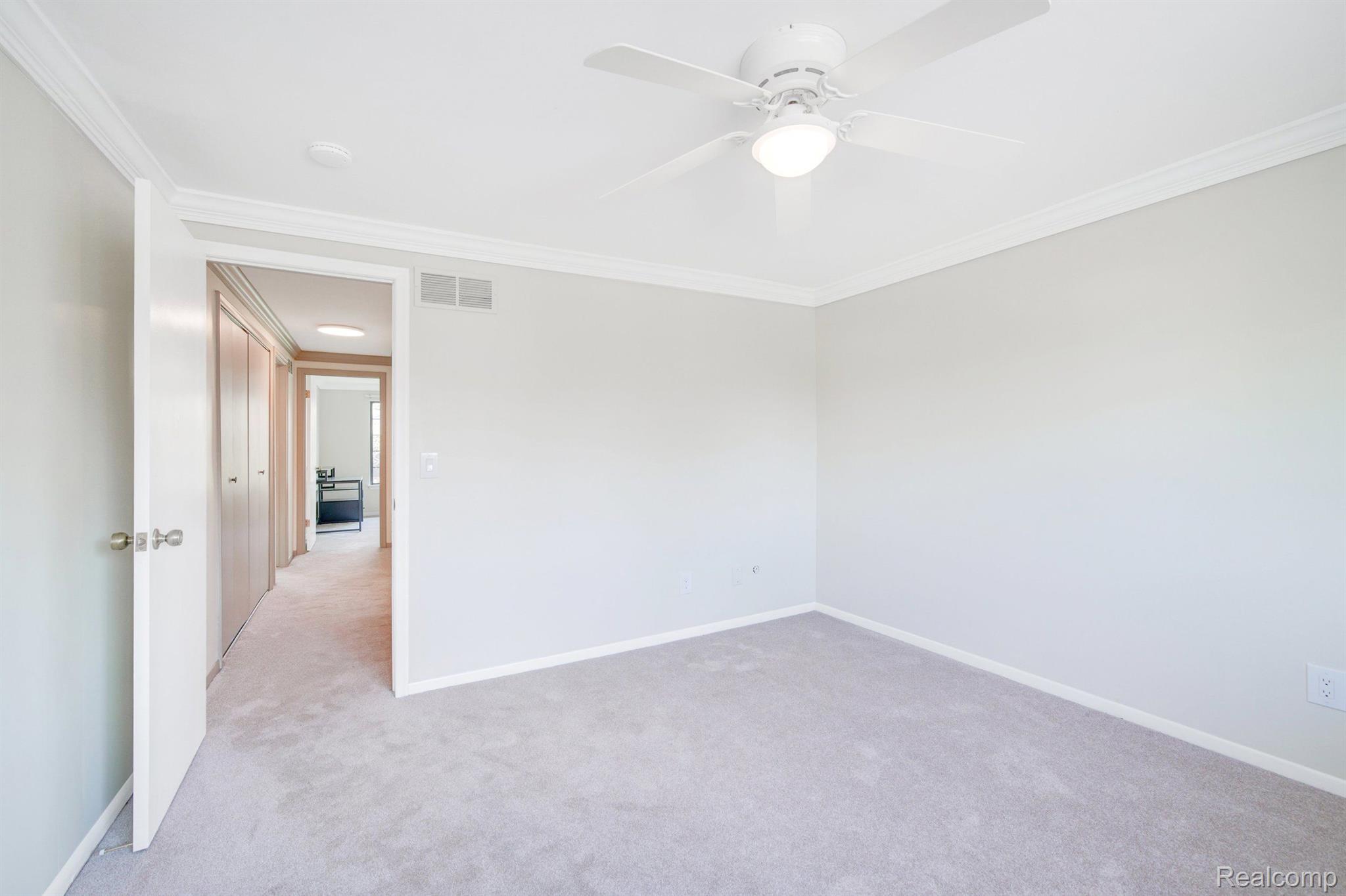 26824 SUMMERDALE Drive