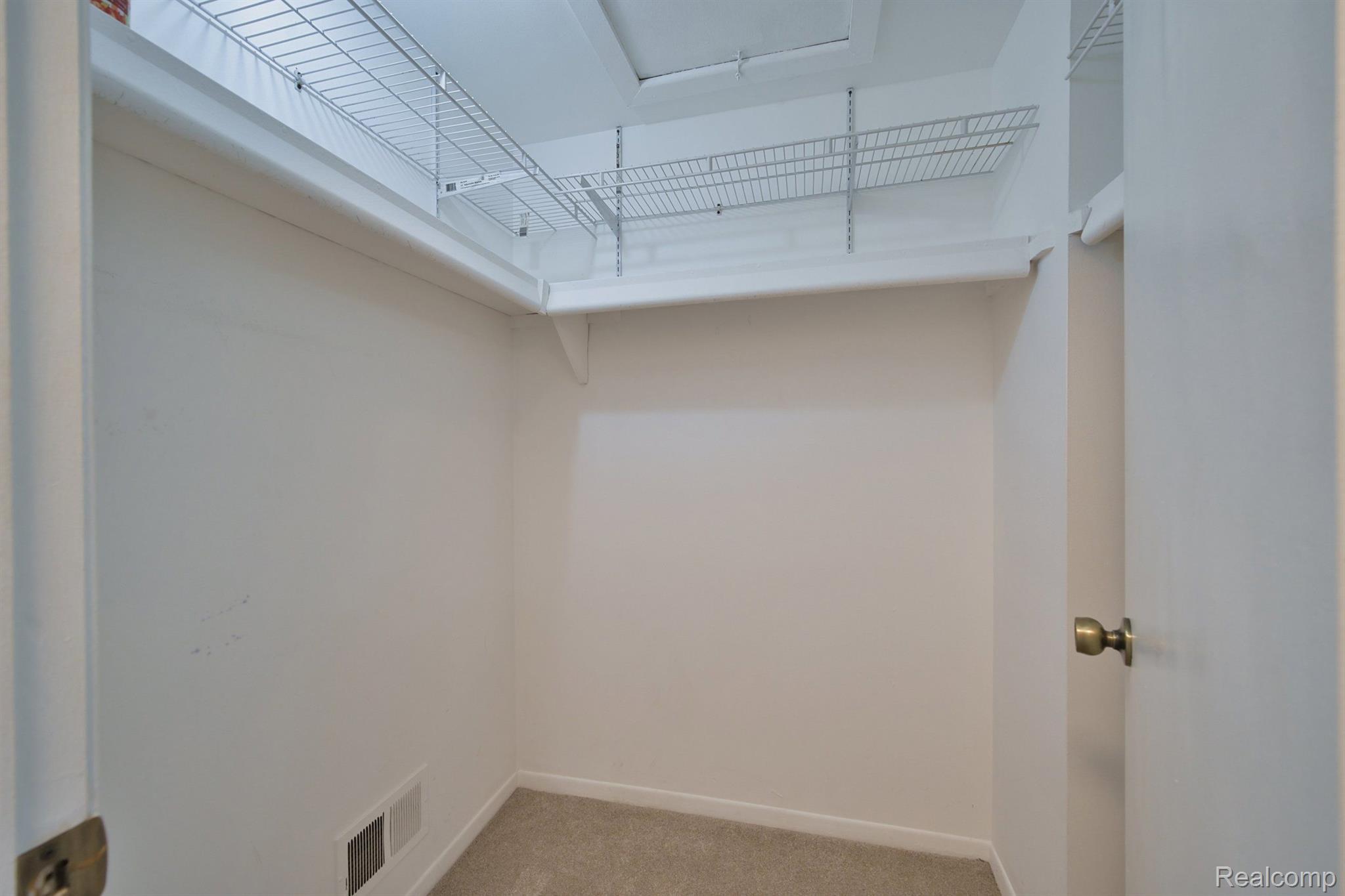 26824 SUMMERDALE Drive