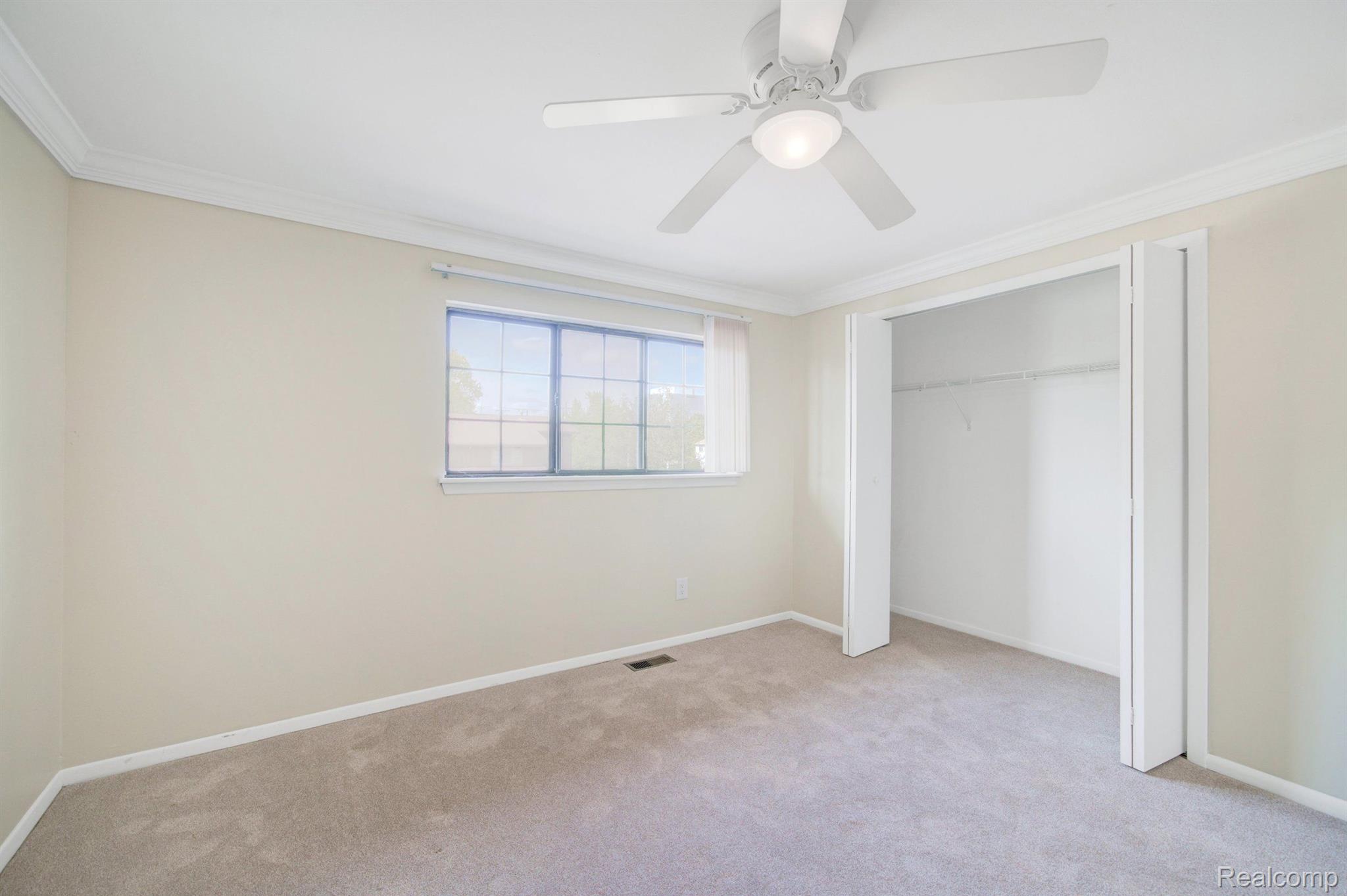 26824 SUMMERDALE Drive