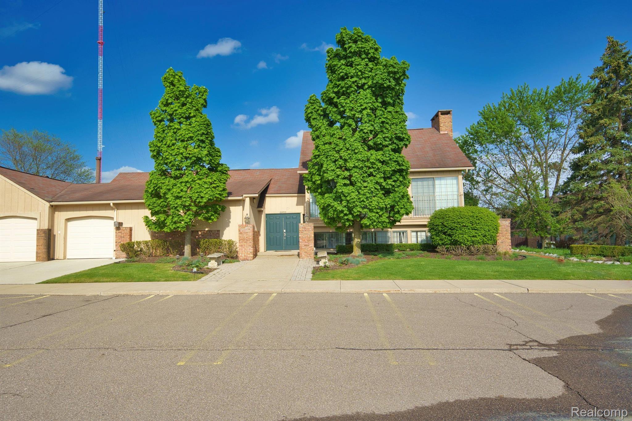 26824 SUMMERDALE Drive