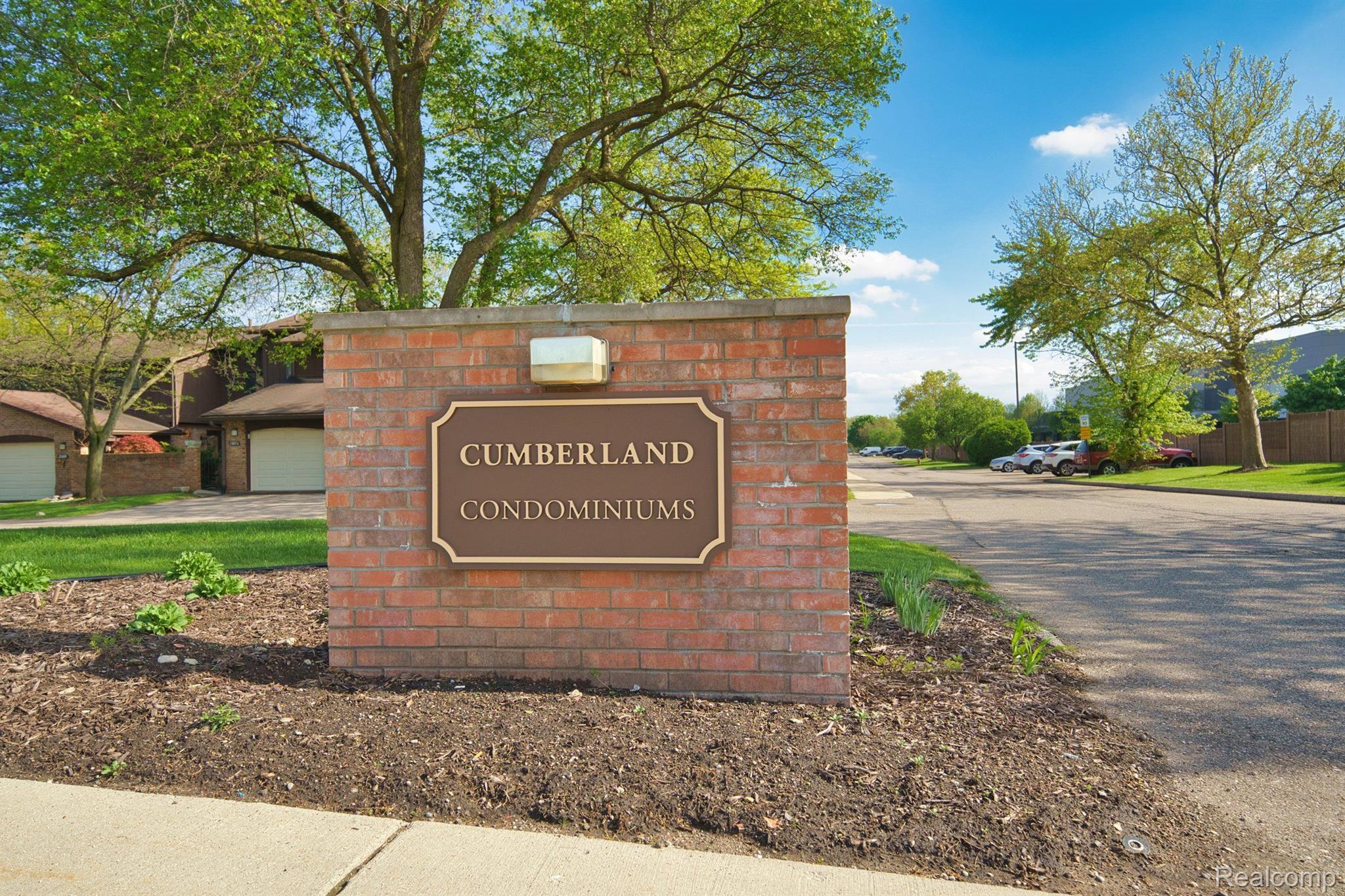 26824 SUMMERDALE Drive