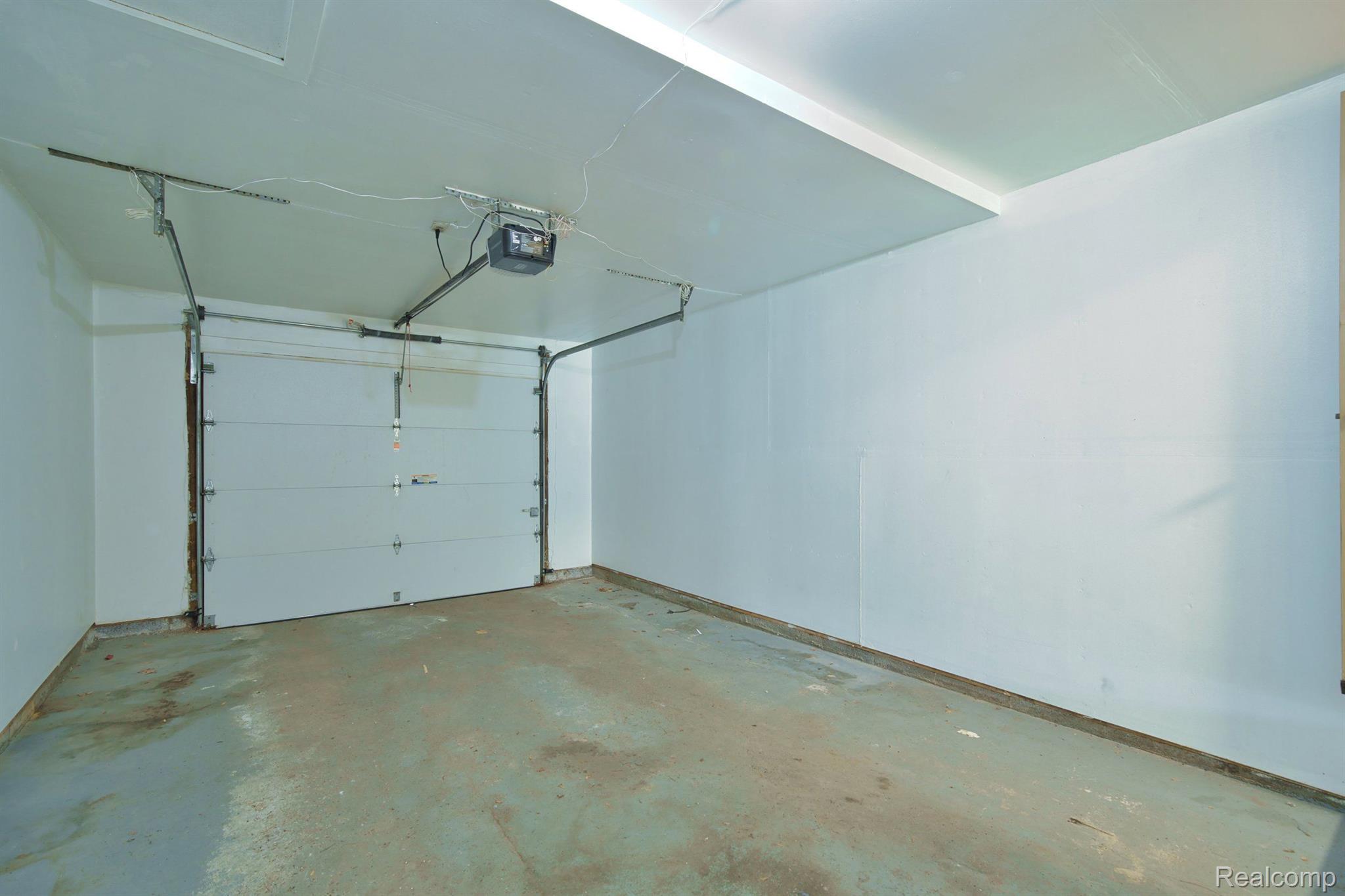 26824 SUMMERDALE Drive