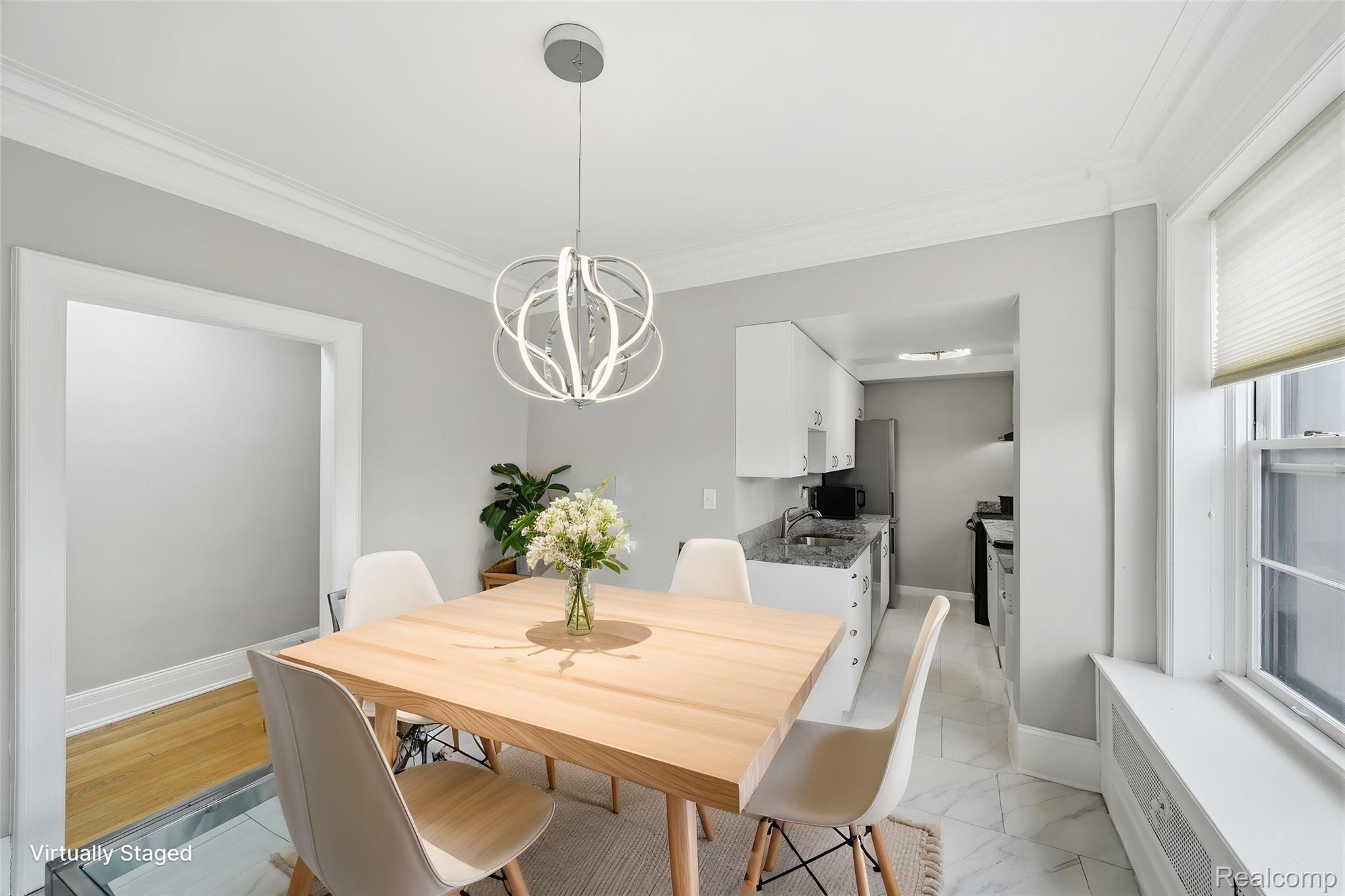 8120 E Jefferson Avenue 1B1