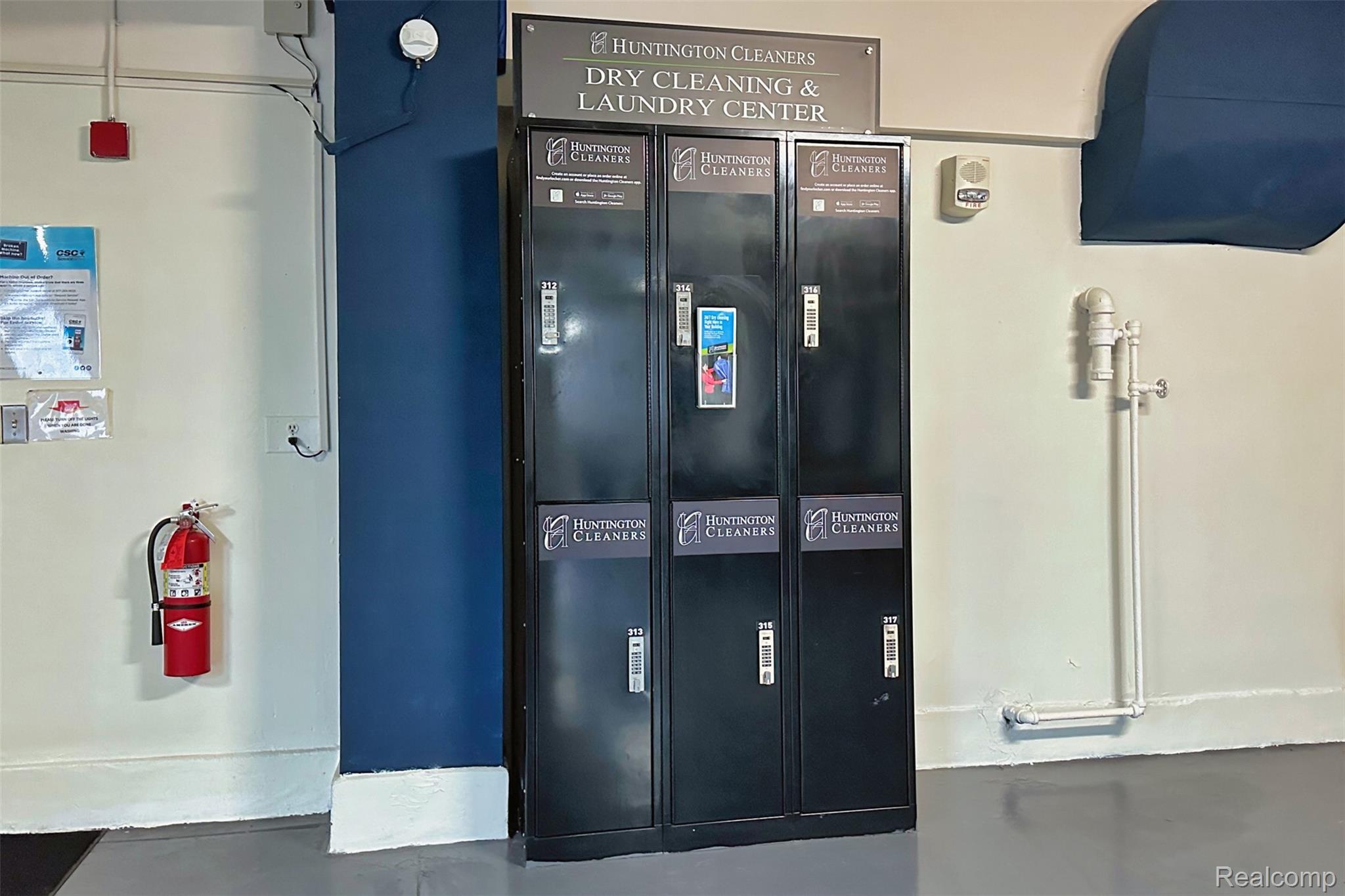 8120 E Jefferson Avenue 1B1