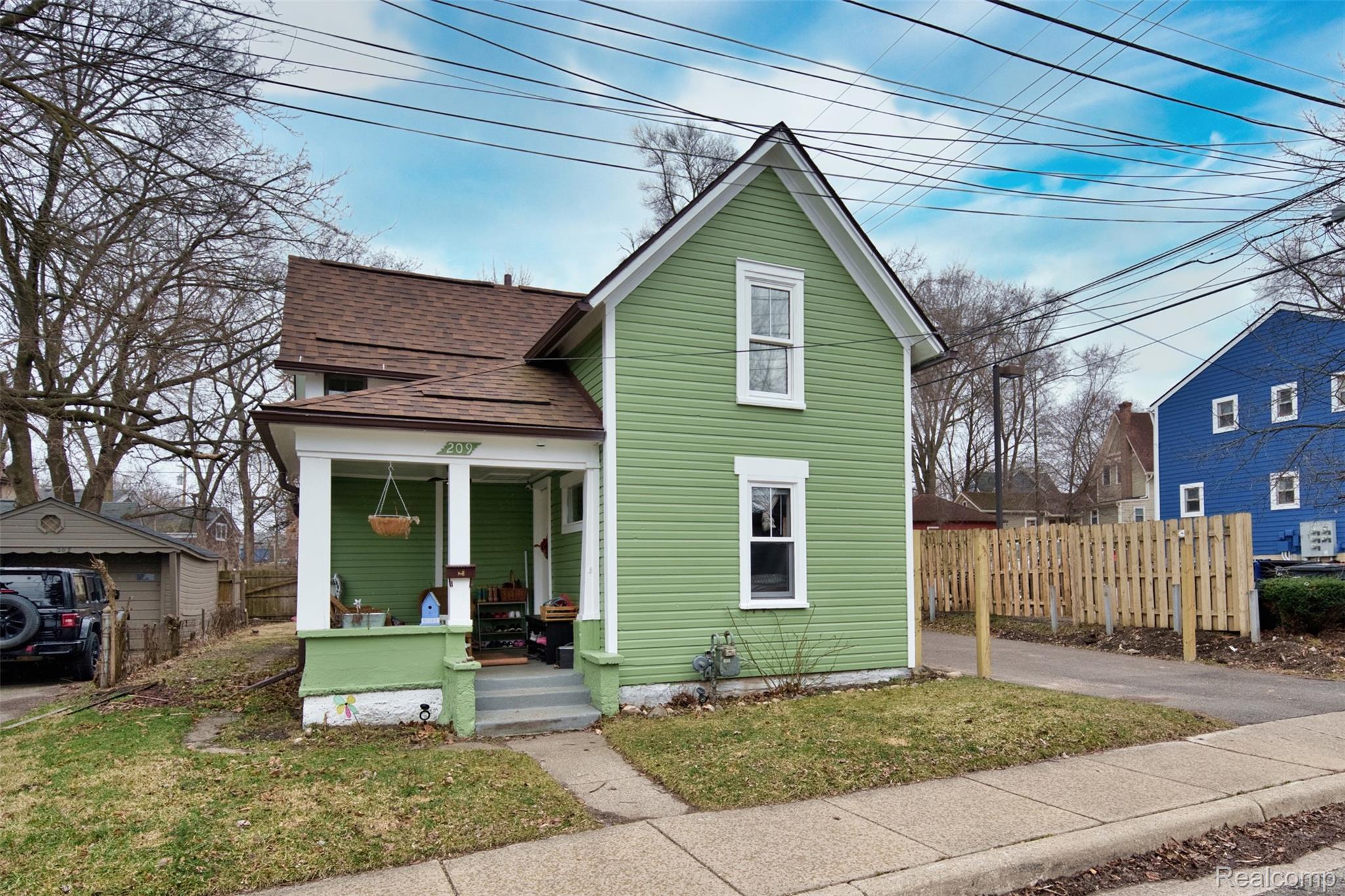 209 Arcade Street
