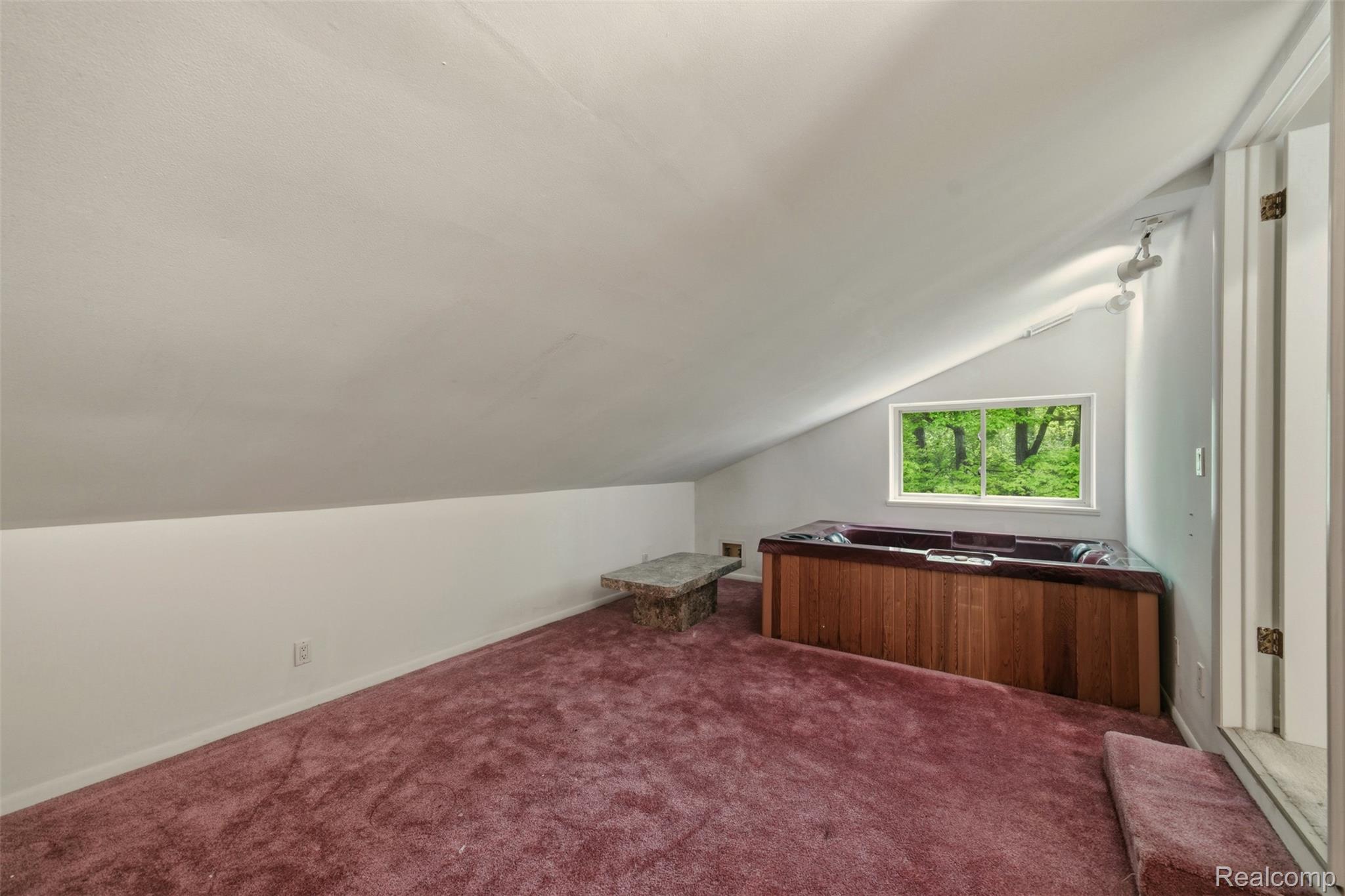 25201 Briarwyke Drive