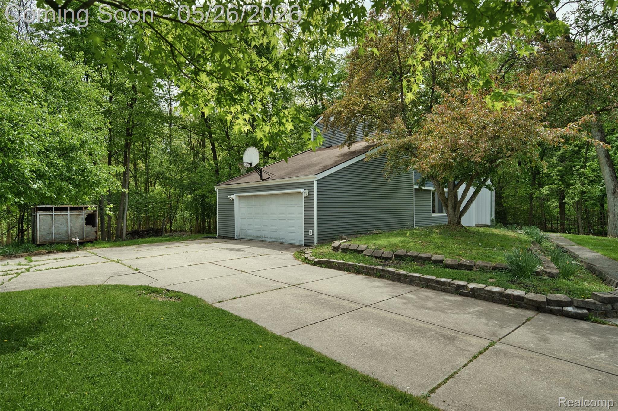 25201 Briarwyke Drive