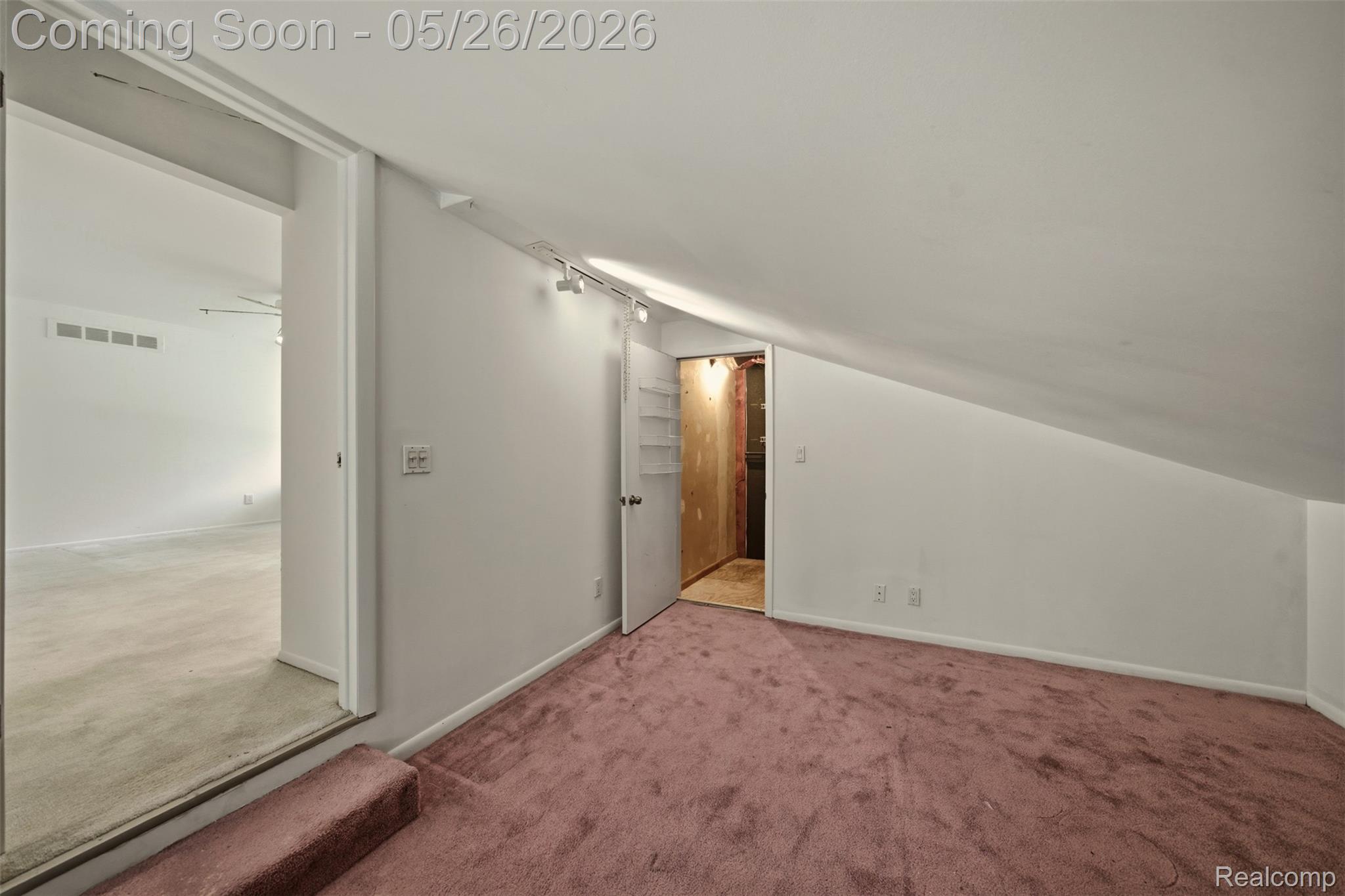 25201 Briarwyke Drive