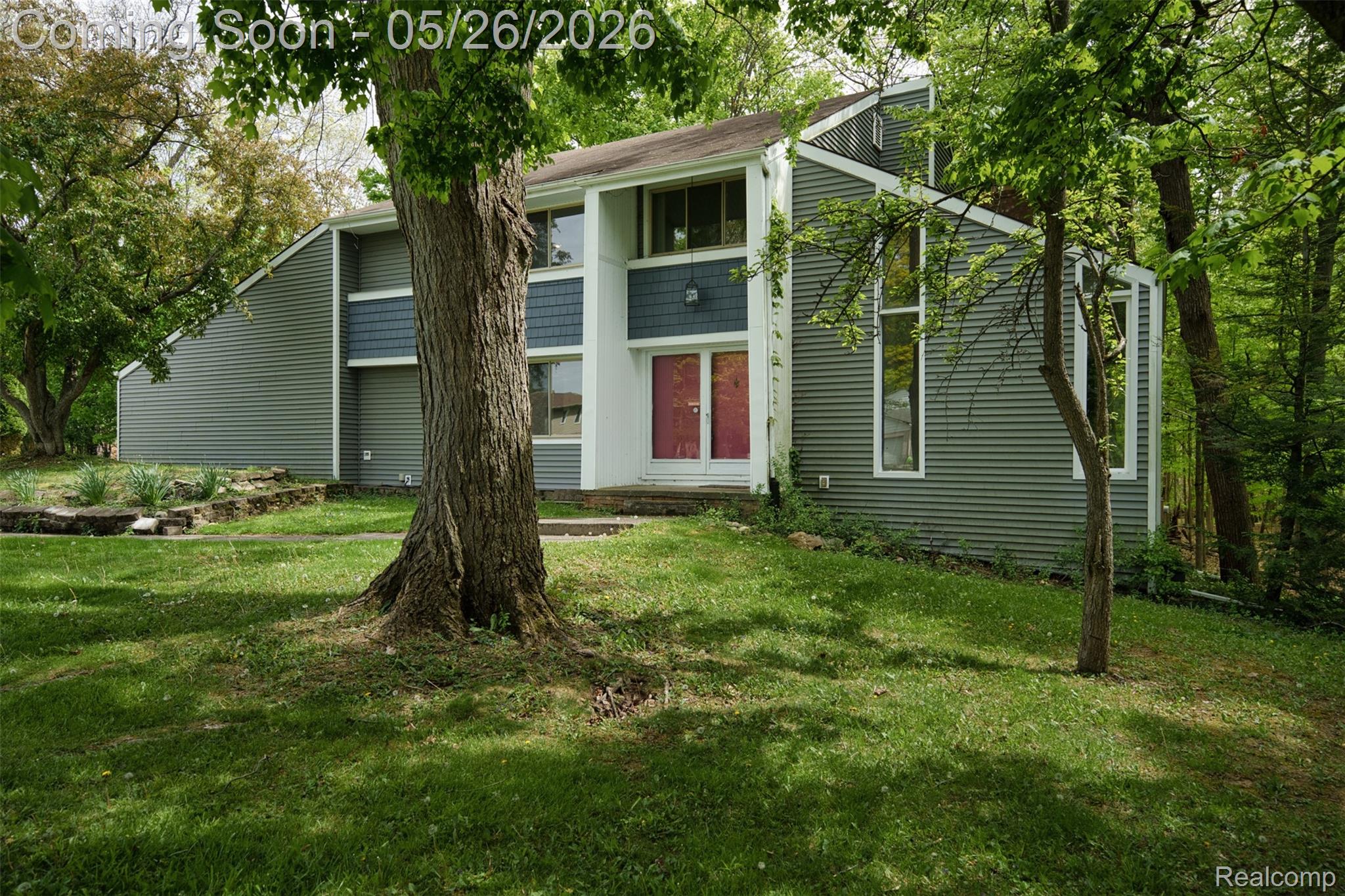 25201 Briarwyke Drive